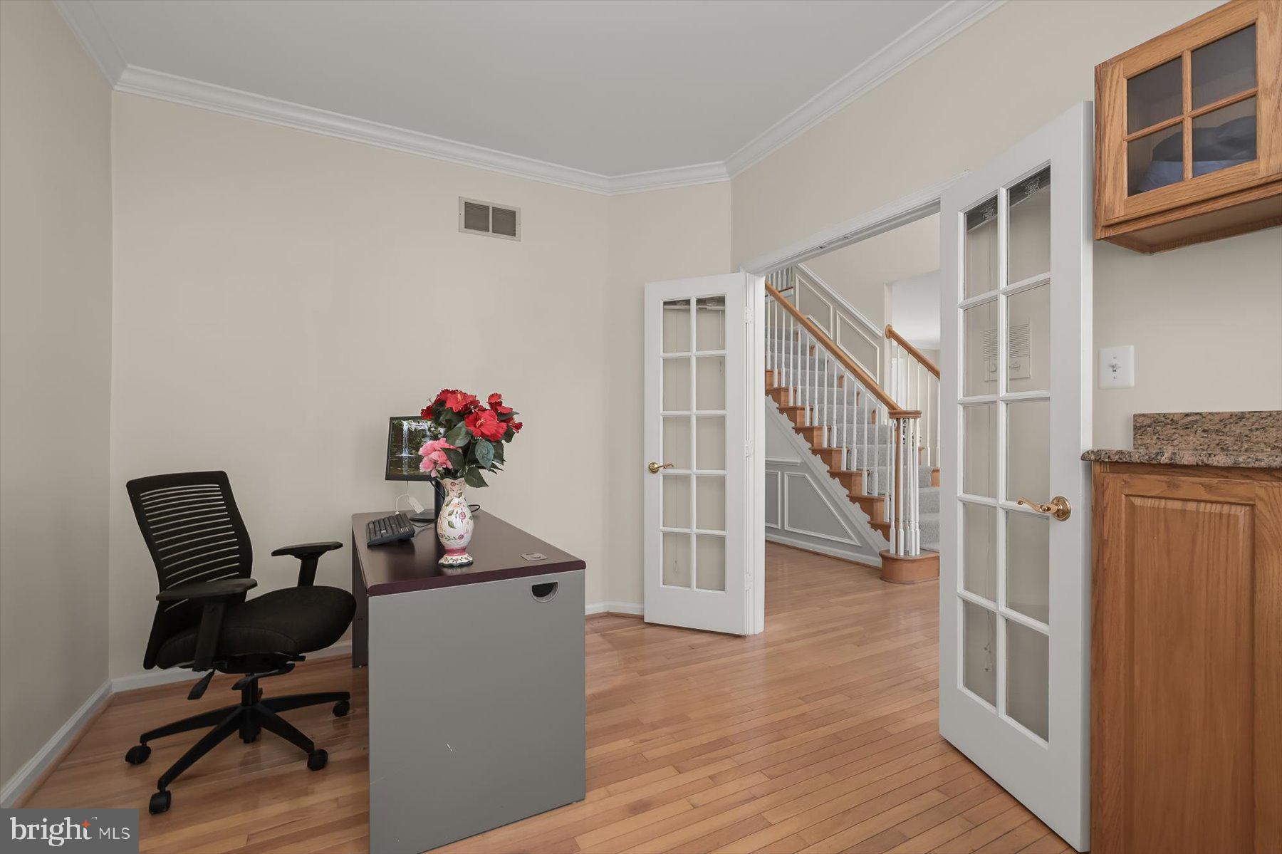 VILLAGE OF RIVER HILL - Residential