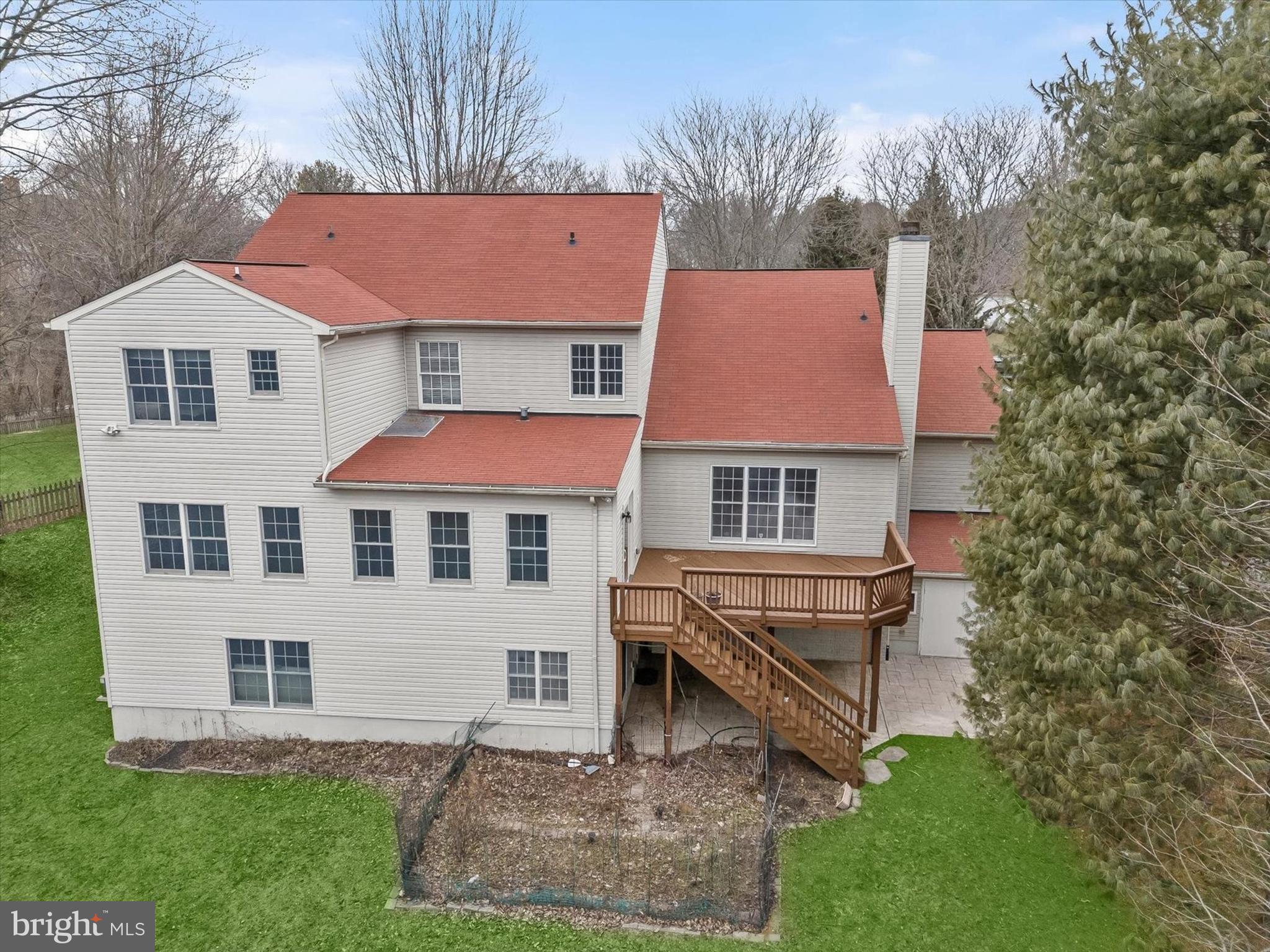 VILLAGE OF RIVER HILL - Residential