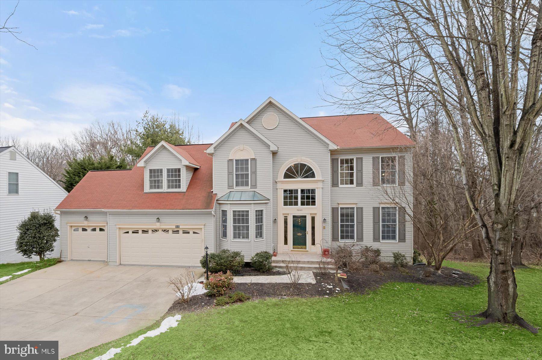 VILLAGE OF RIVER HILL - Residential