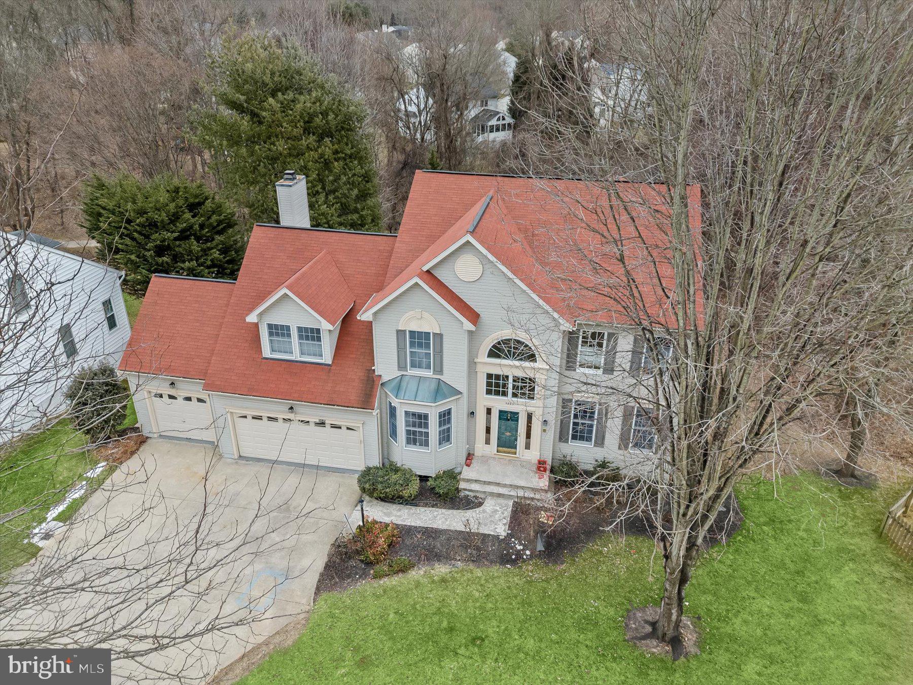 VILLAGE OF RIVER HILL - Residential