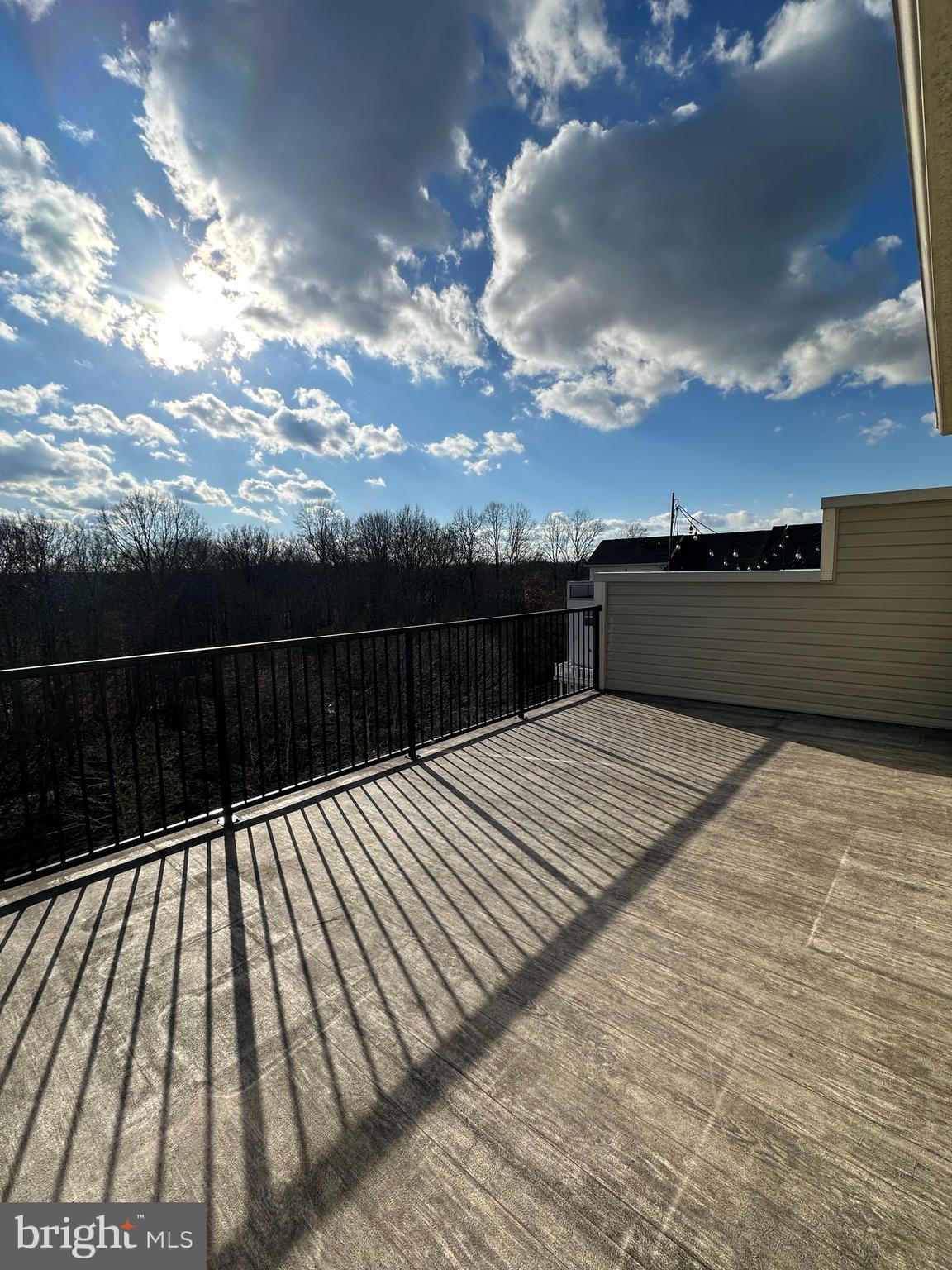 OXFORD SQUARE - Residential Lease