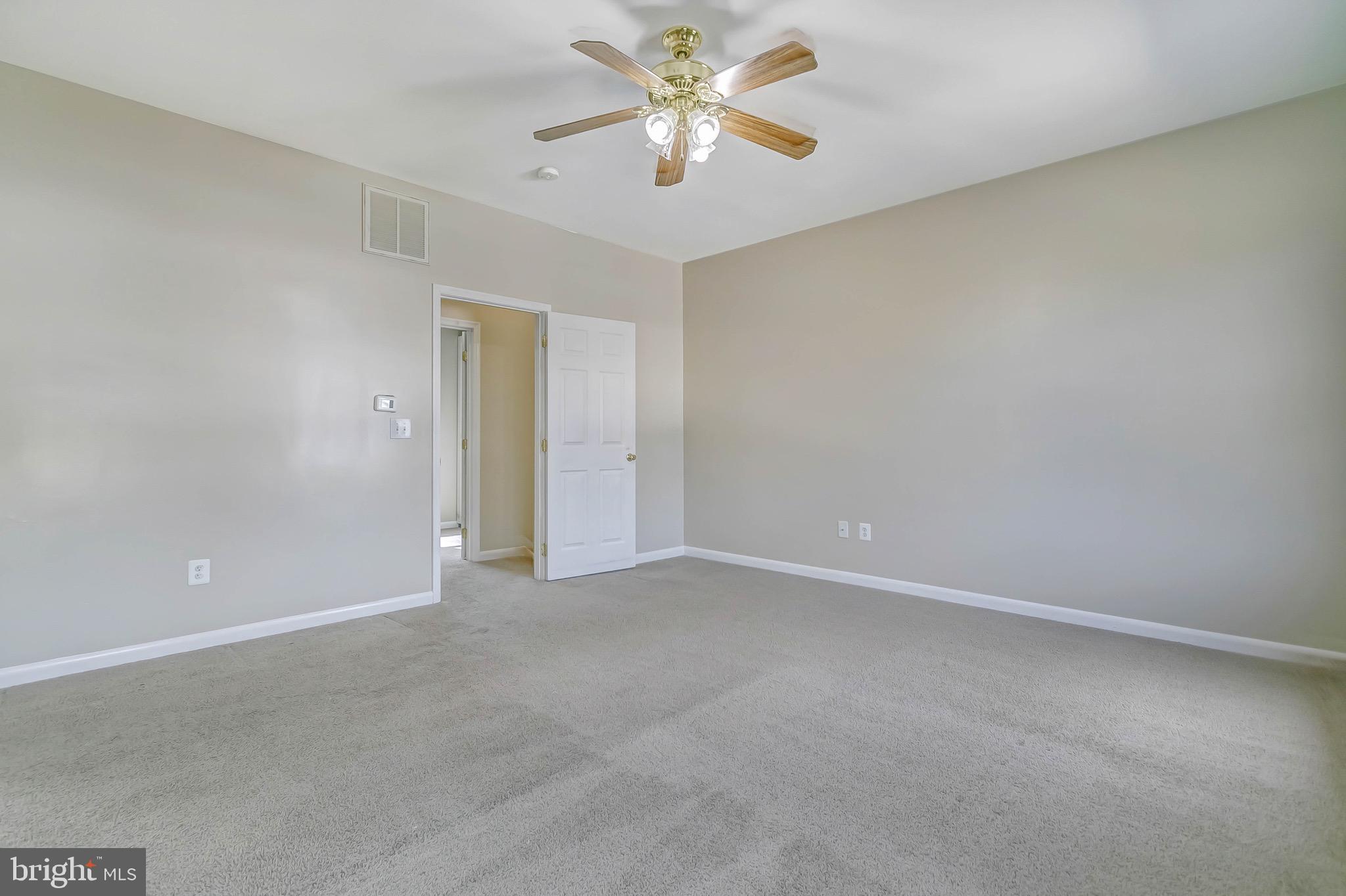 RIVA FARMS - Residential