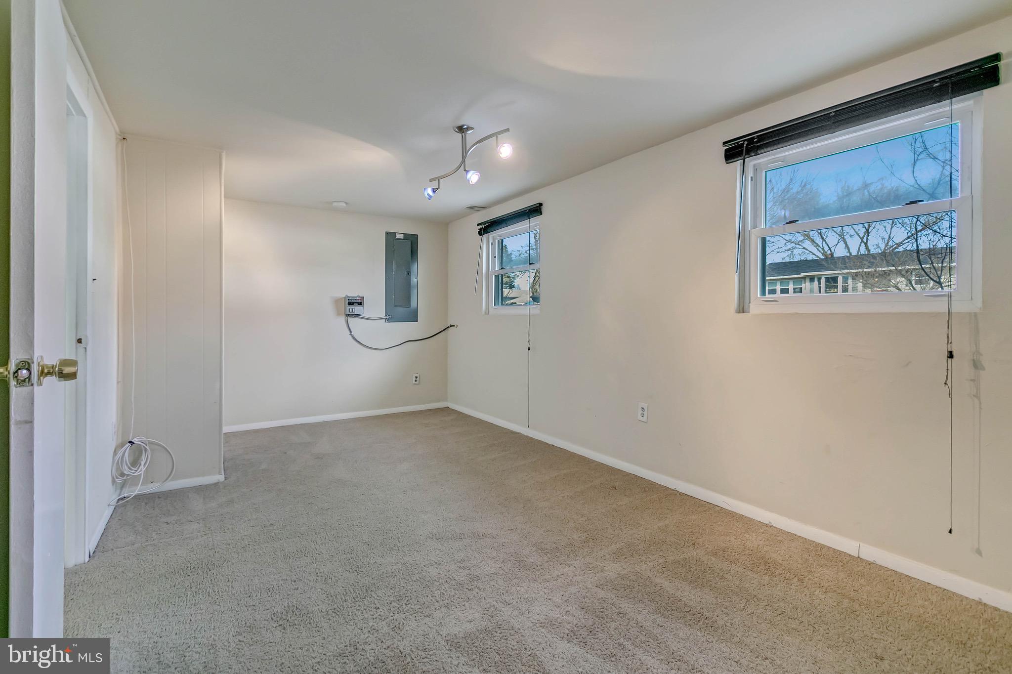 RIVA FARMS - Residential