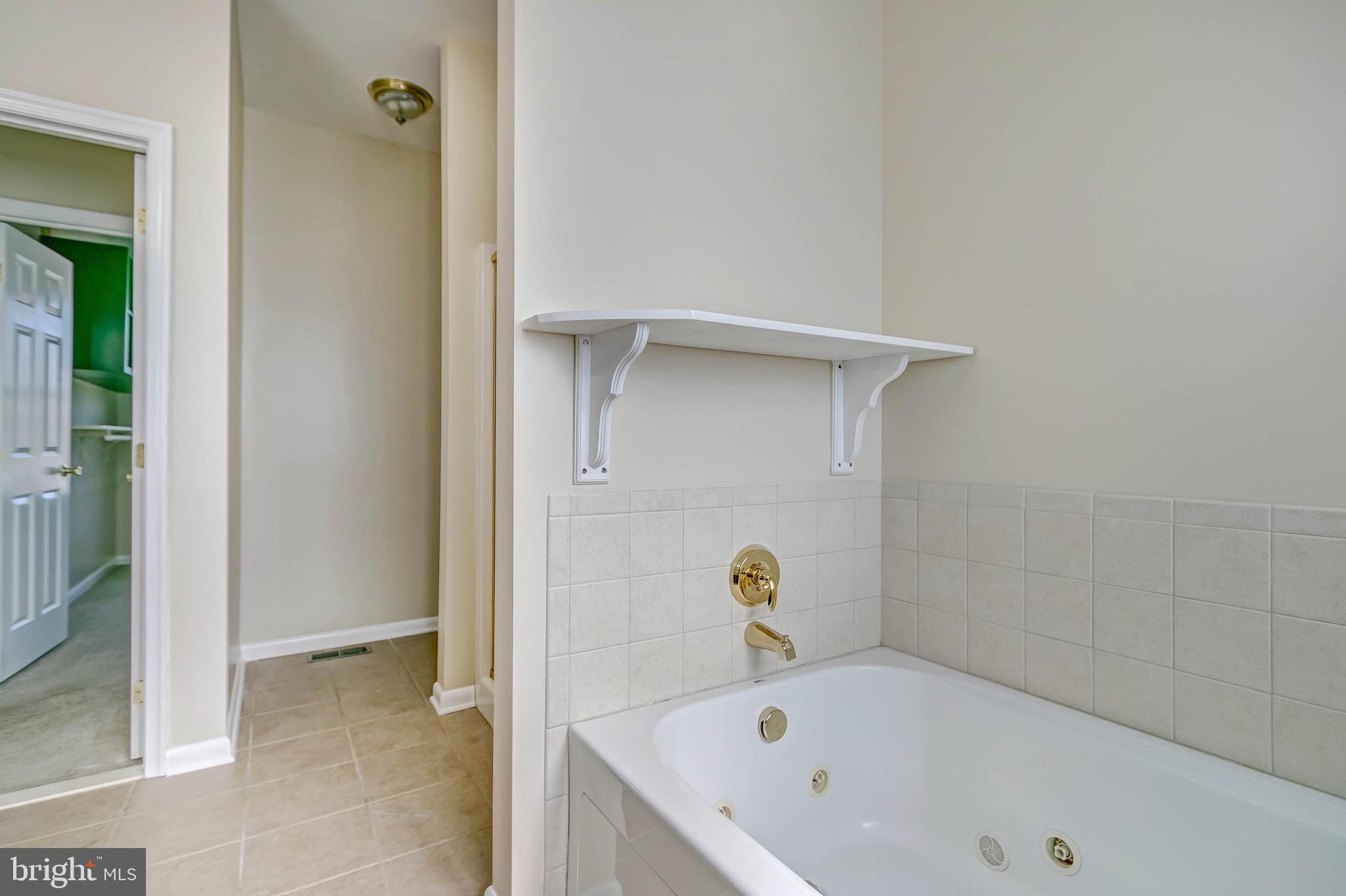 RIVA FARMS - Residential