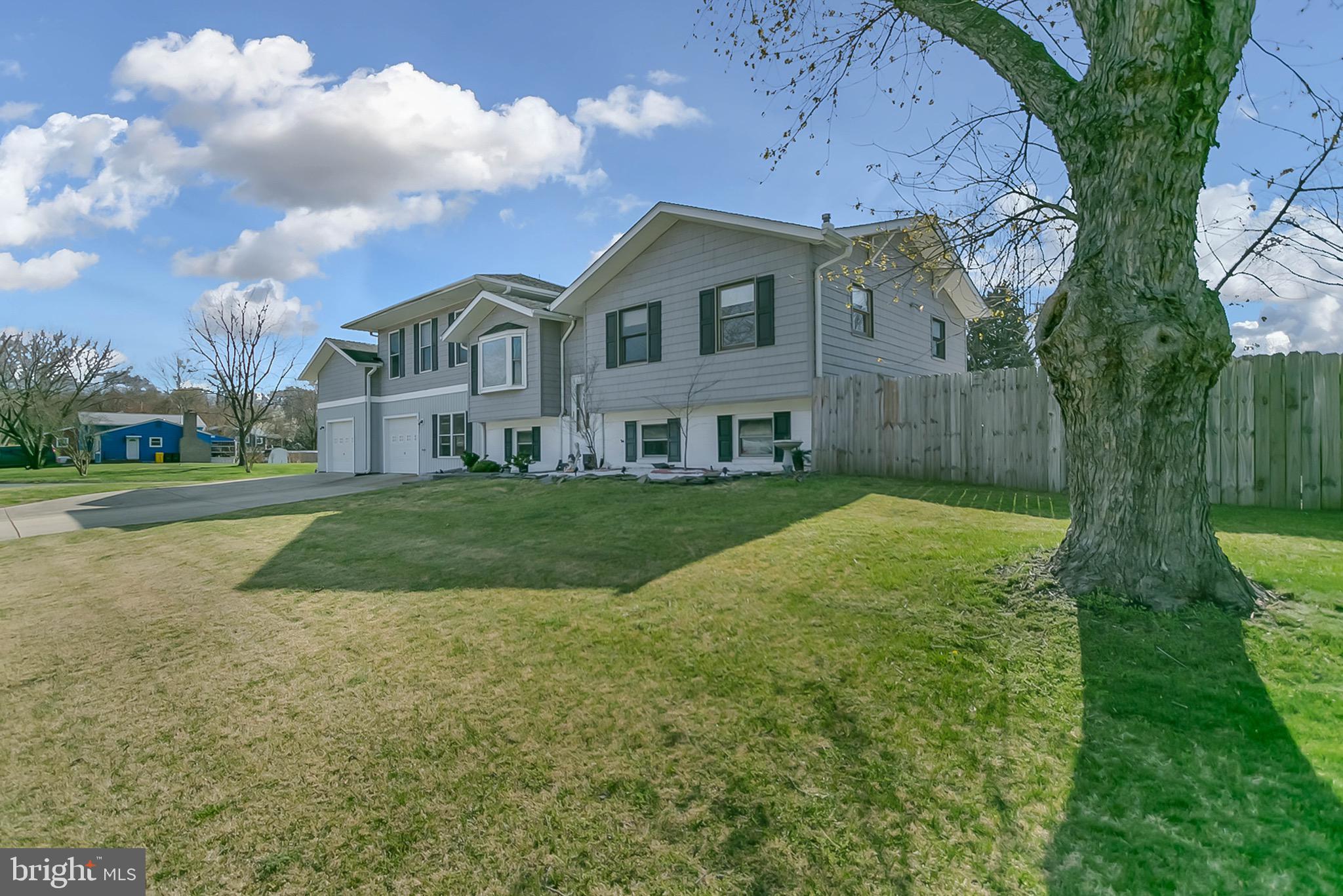 RIVA FARMS - Residential