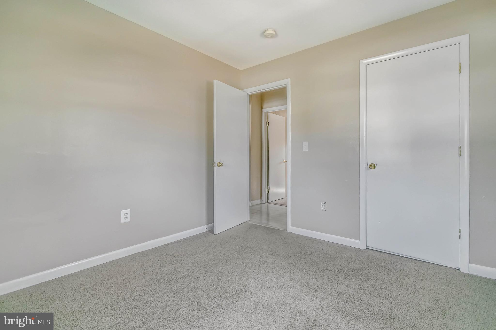 RIVA FARMS - Residential