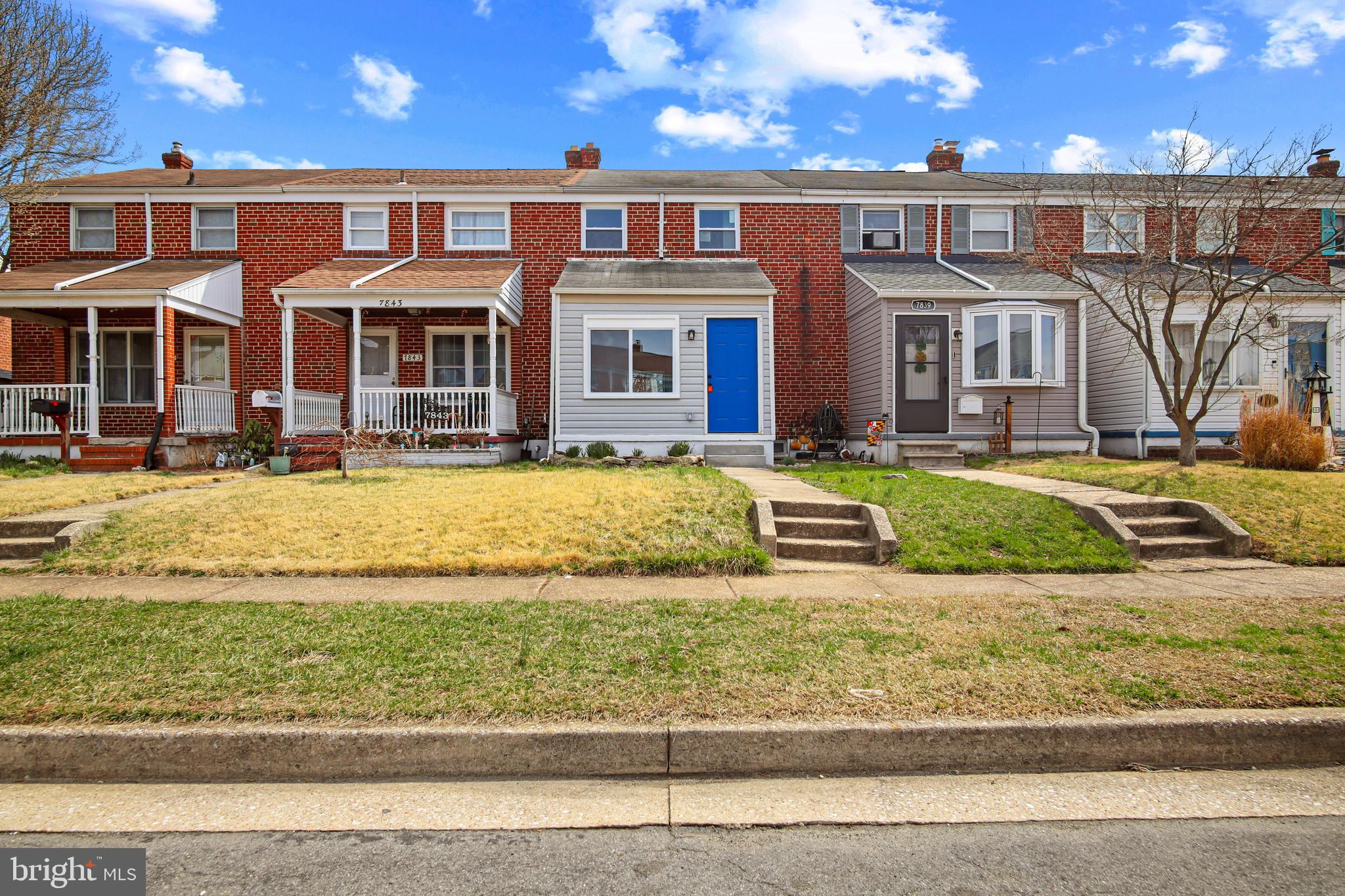 CHARLESMONT - Residential Lease