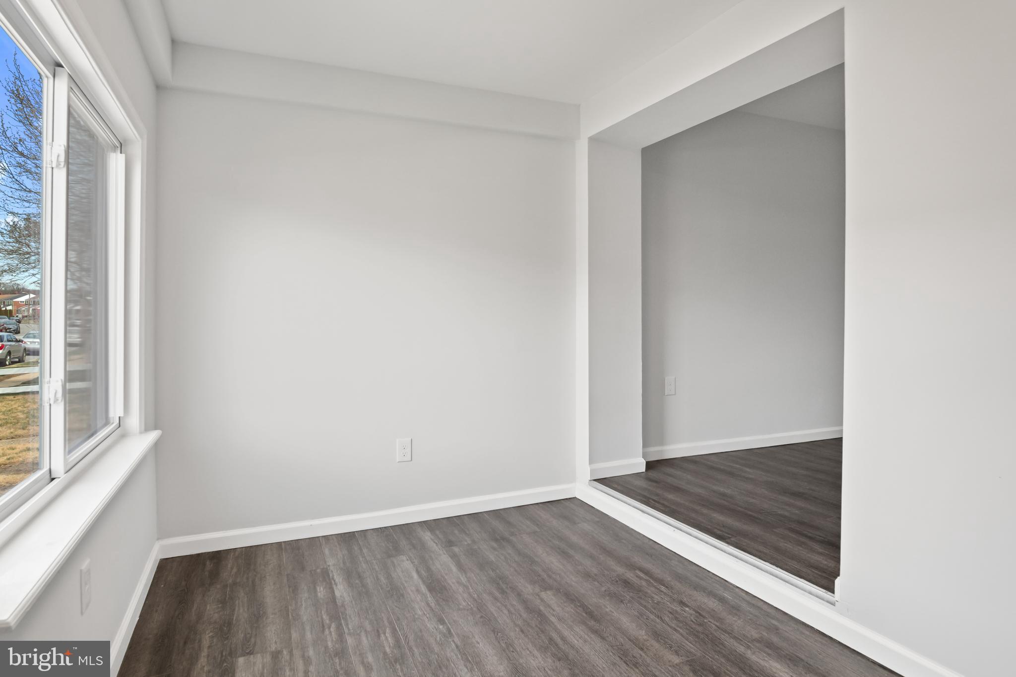 CHARLESMONT - Residential Lease