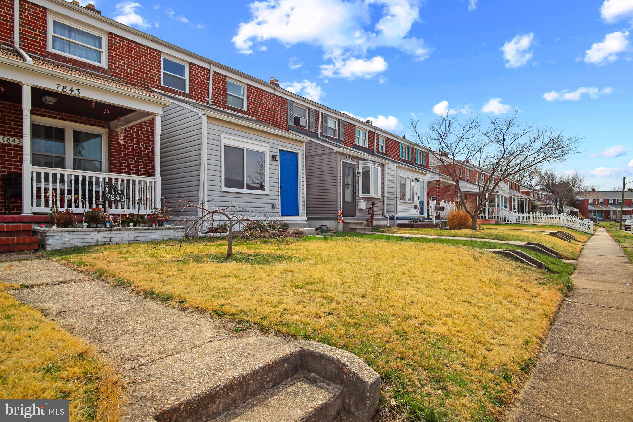 CHARLESMONT - Residential Lease