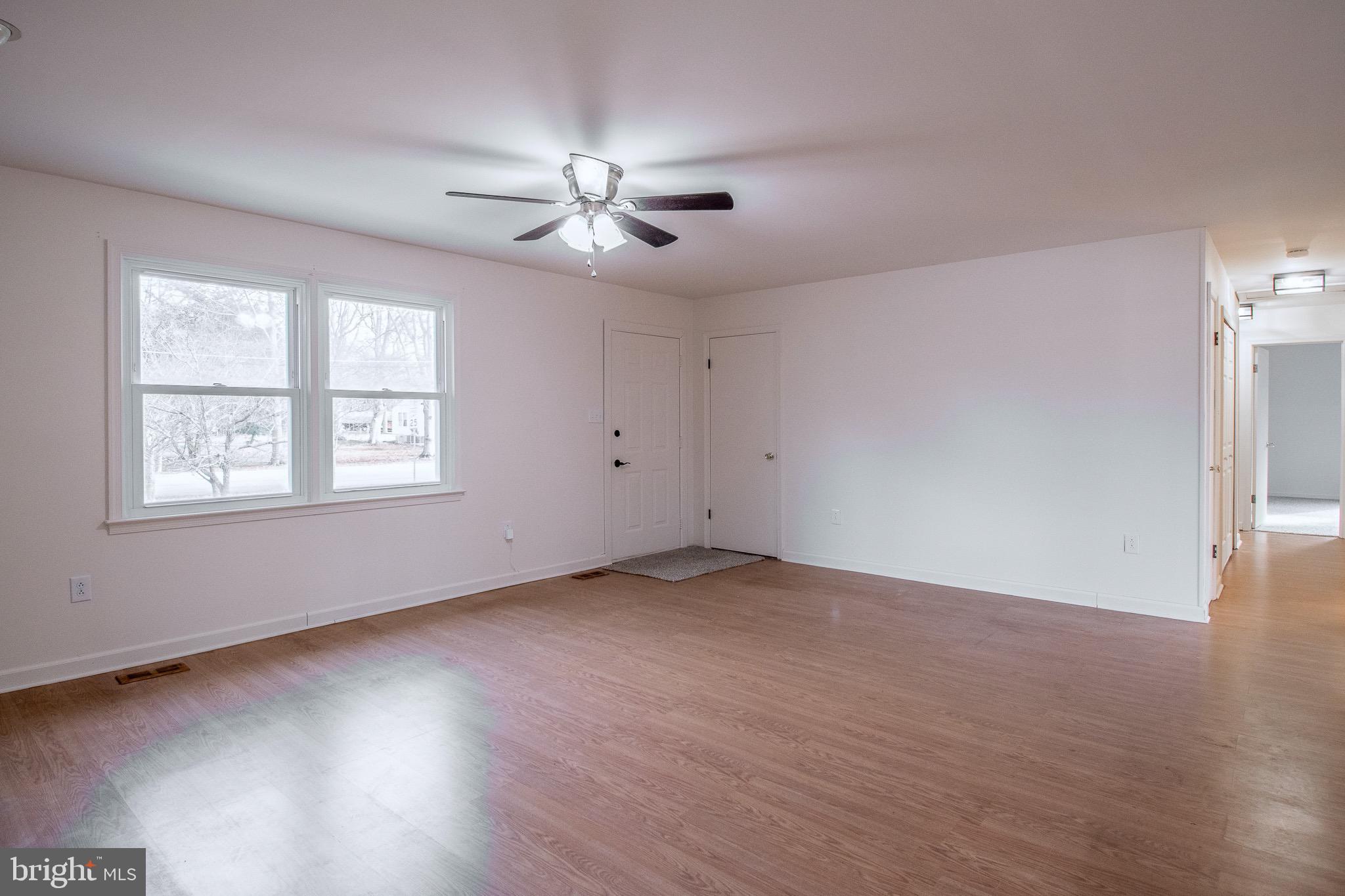 LIVINGSTON GROVE - Residential