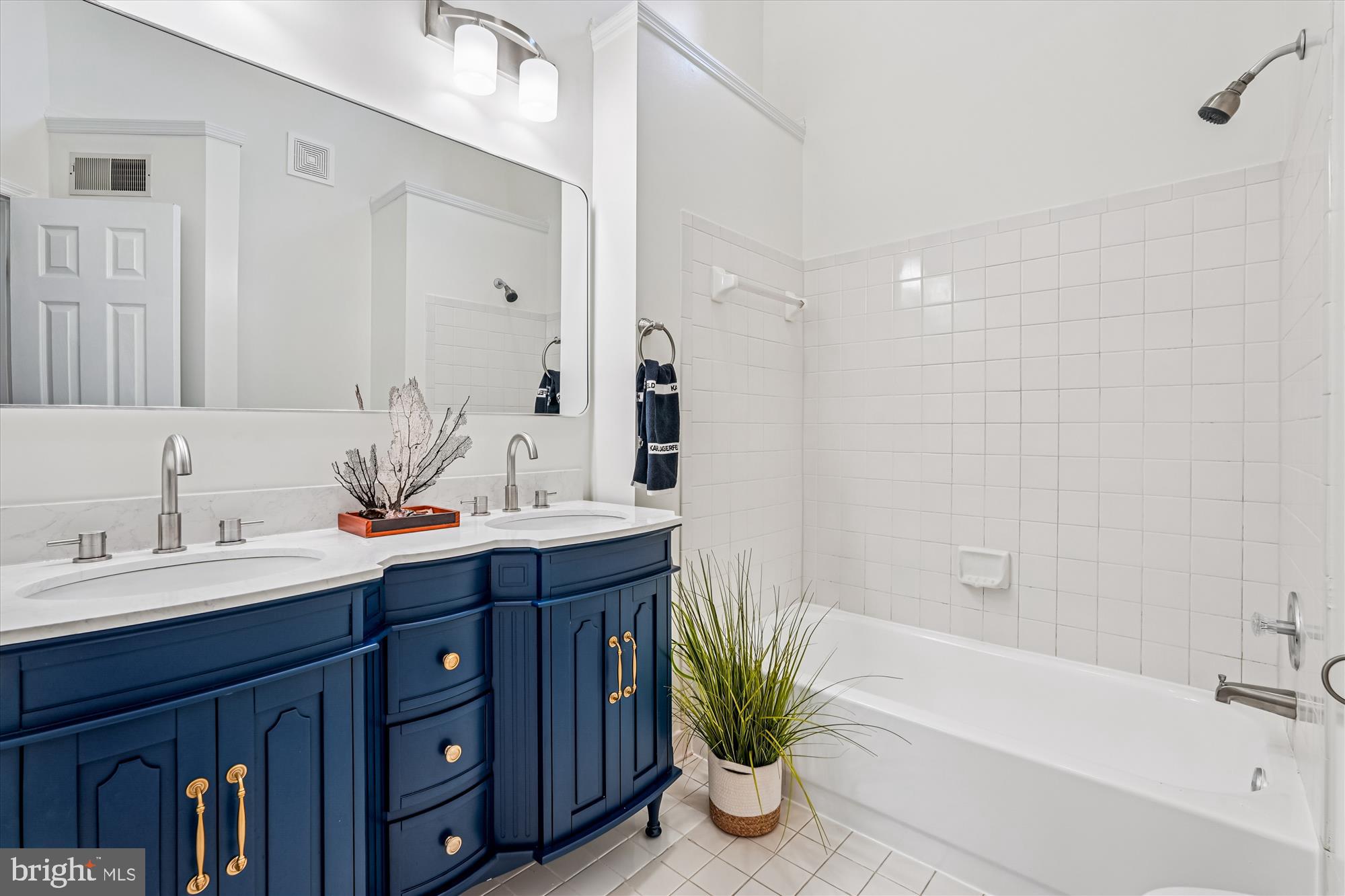 FERNSHIRE FARMS - Residential