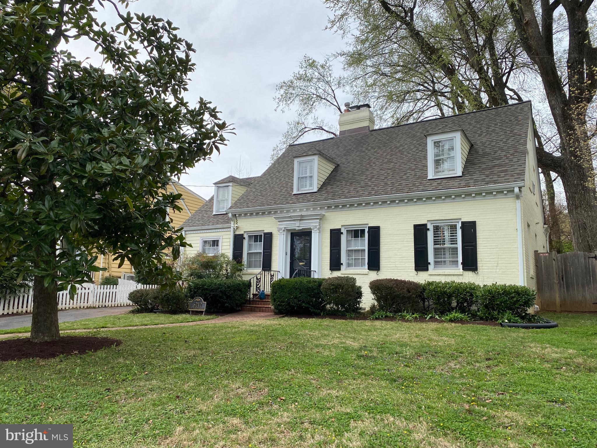 FAIRWAY HILLS - Residential