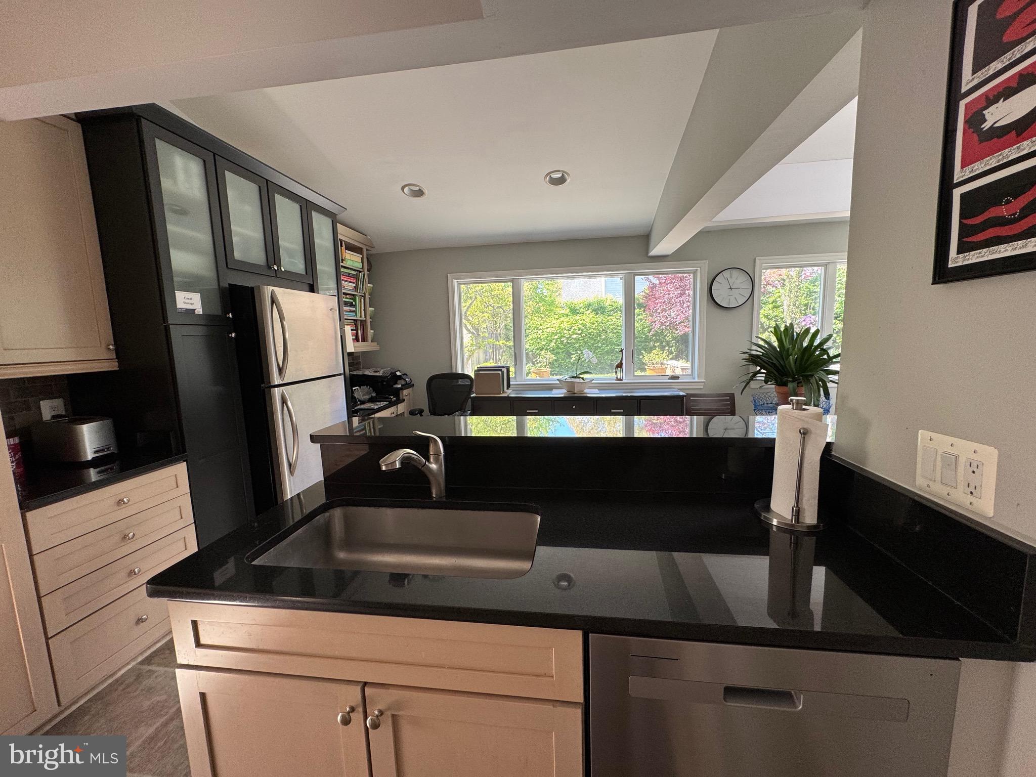 FAIRWAY HILLS - Residential