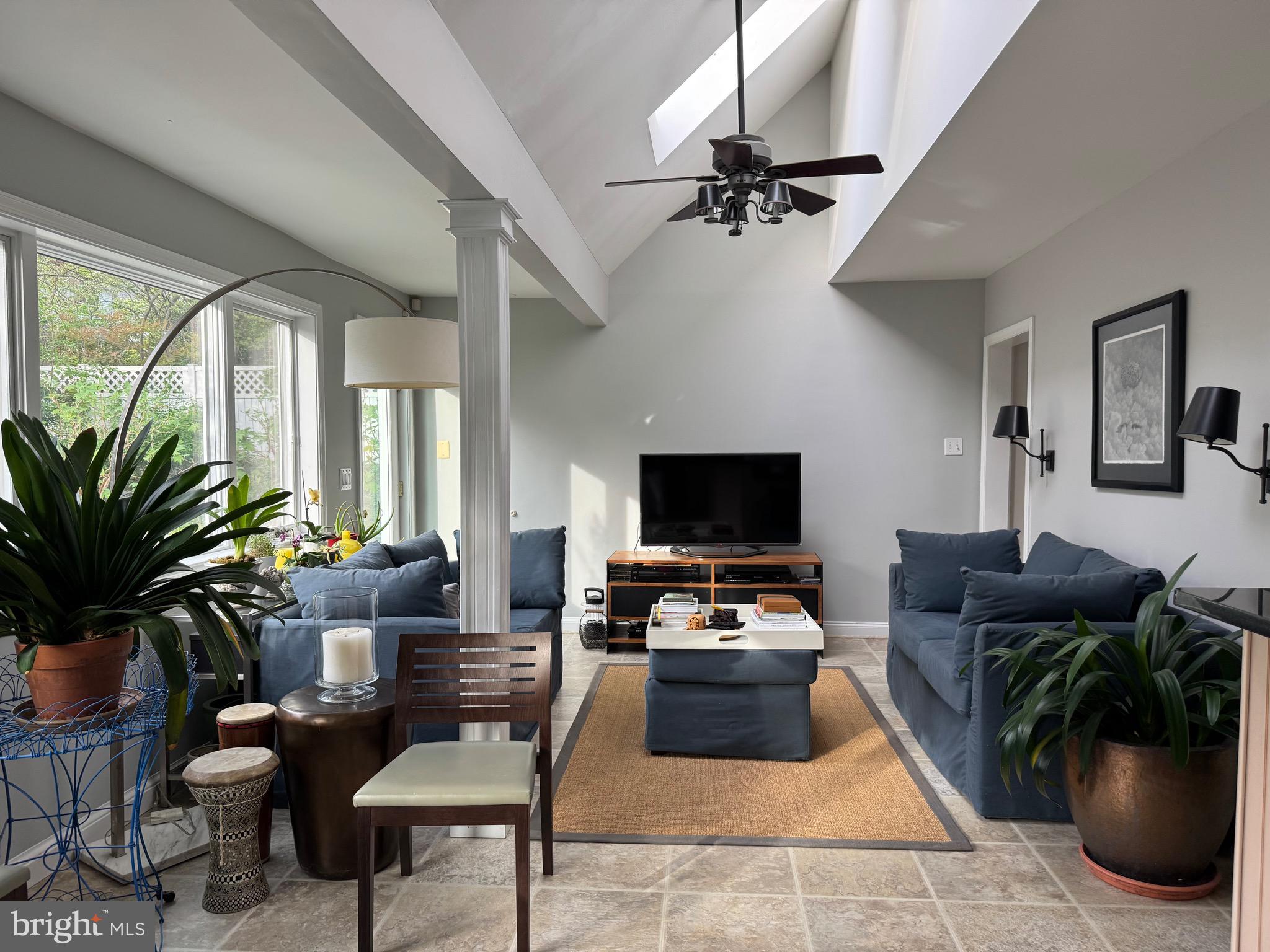 FAIRWAY HILLS - Residential