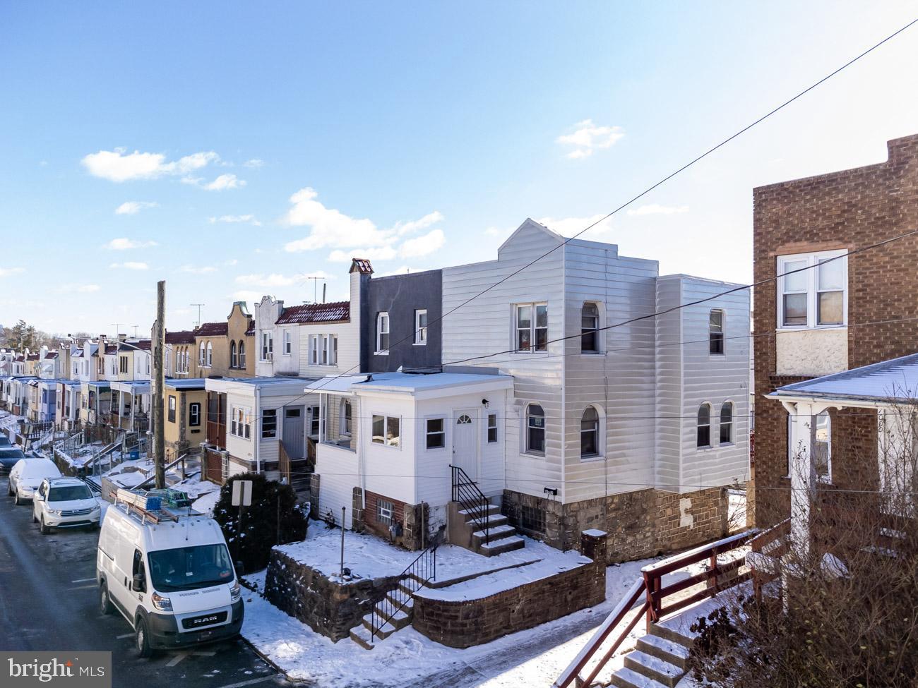 Beautiful newly renovated end-of-row property with a lovely rear deck. Conveniently located near shopping and transportation options. This home offers 2 beds, 1 bath, and 1,072 sq ft of living space.
Buyer is responsible for obtaining the Use and Occupancy Certificate.