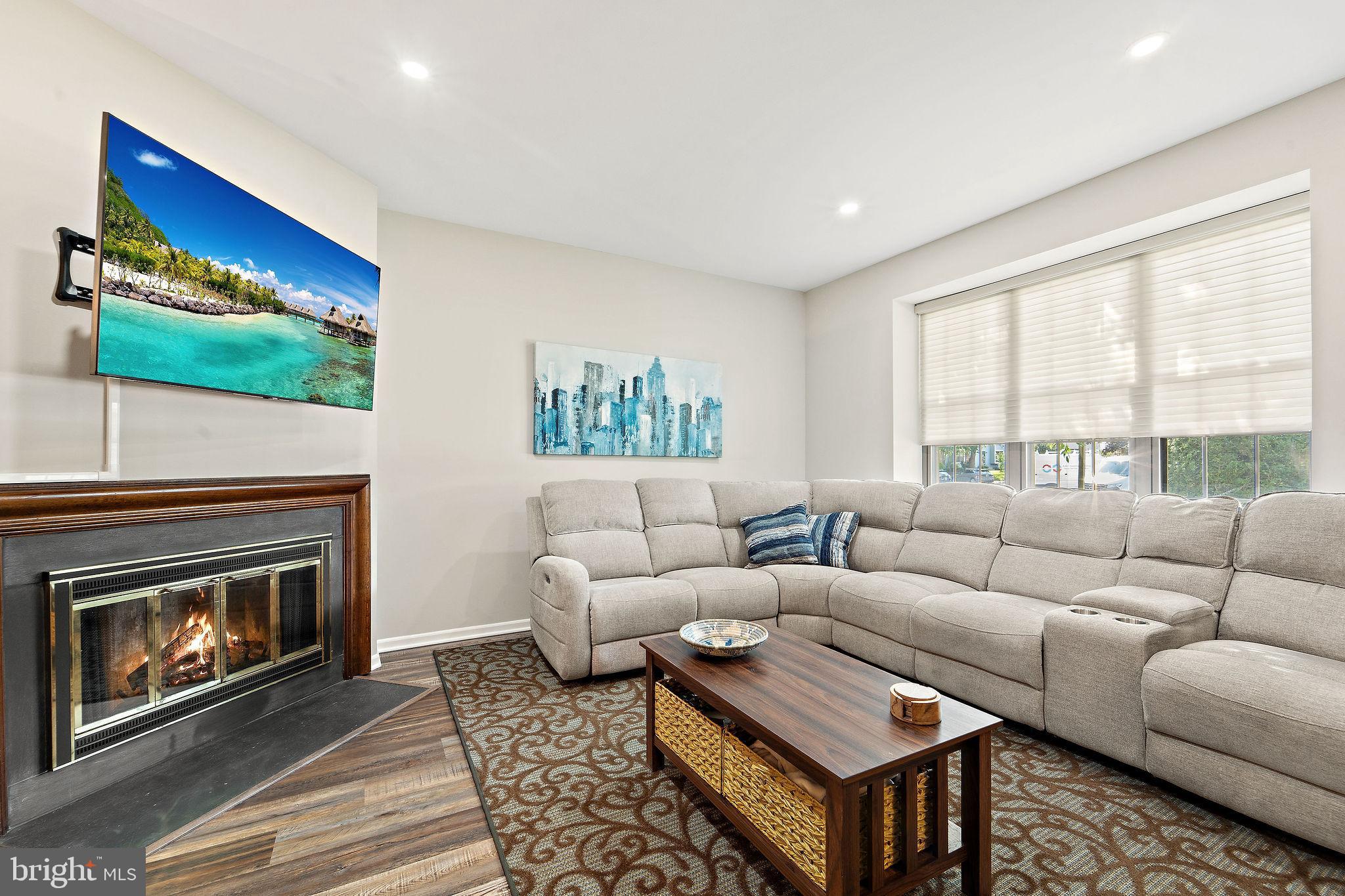 826 KINGS CROFT