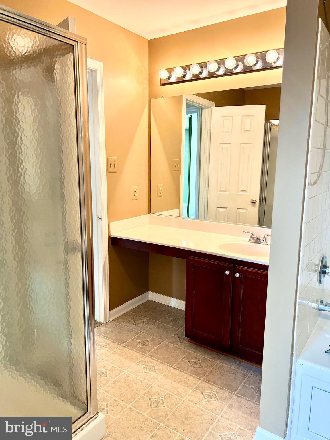 WELLFLEET MEWS - Residential Lease