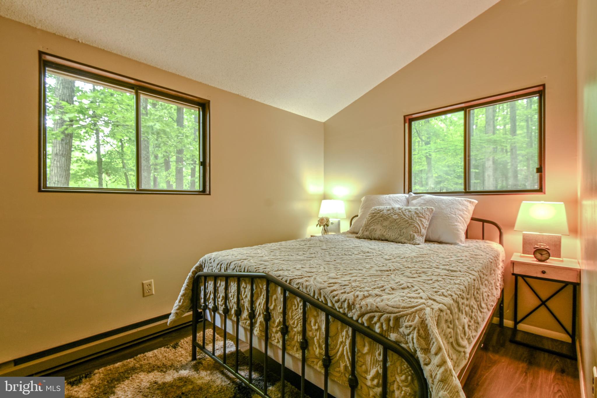 THE WOODS - Residential