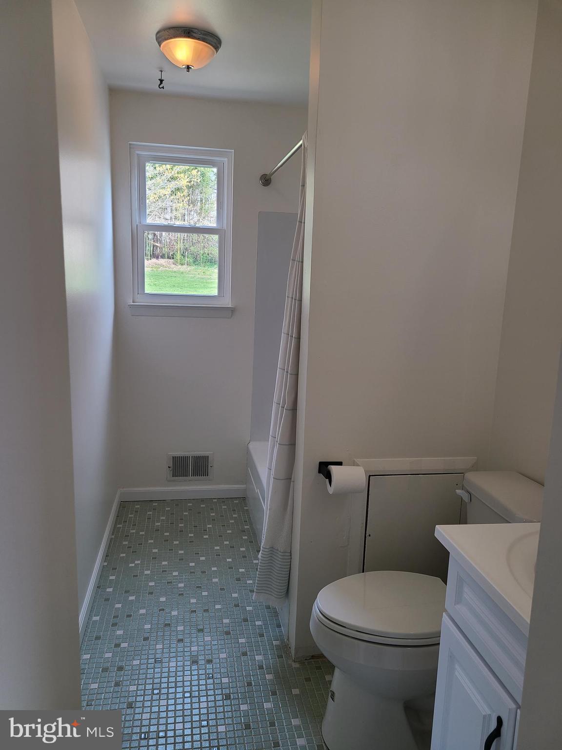 REGAL ESTATES - Residential Lease