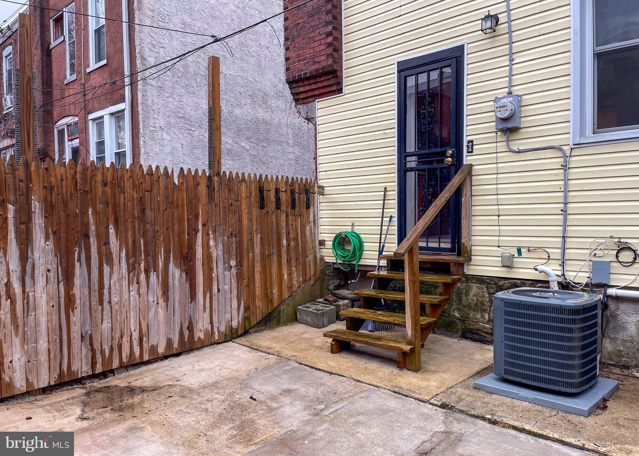 COBBS CREEK - Residential
