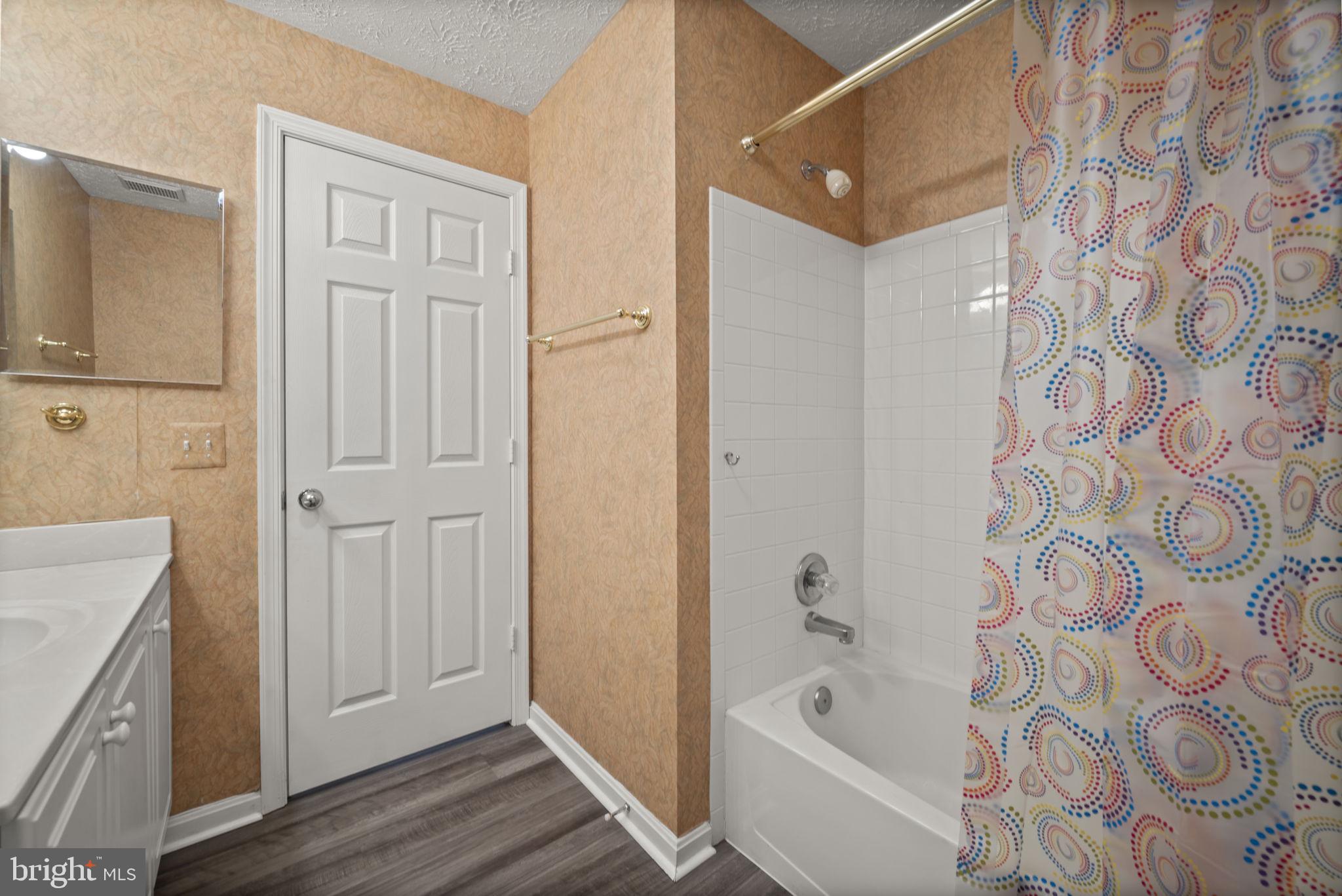 TIMBERGROVE - Residential