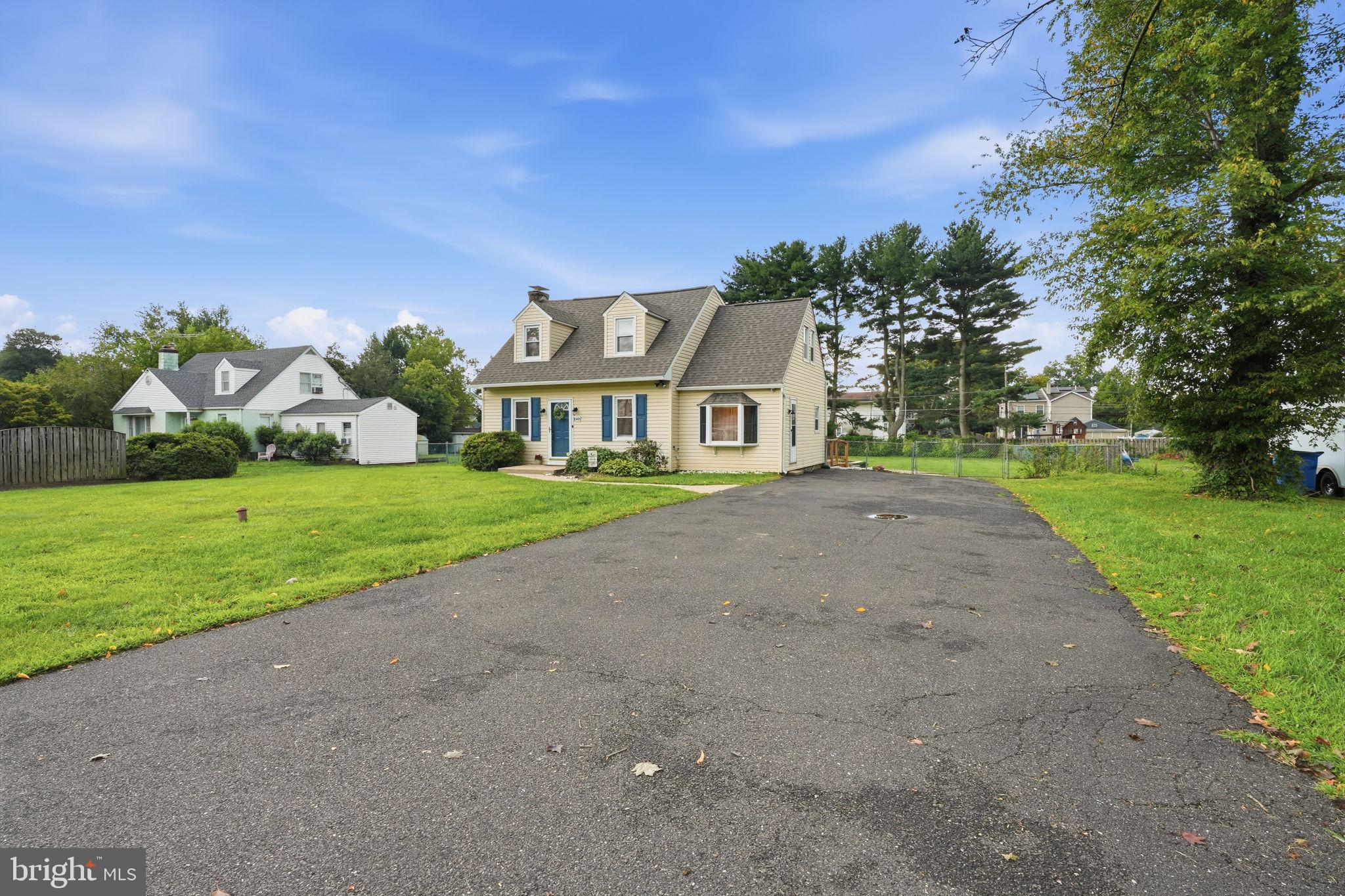 1048 HAWTHORNE ROAD