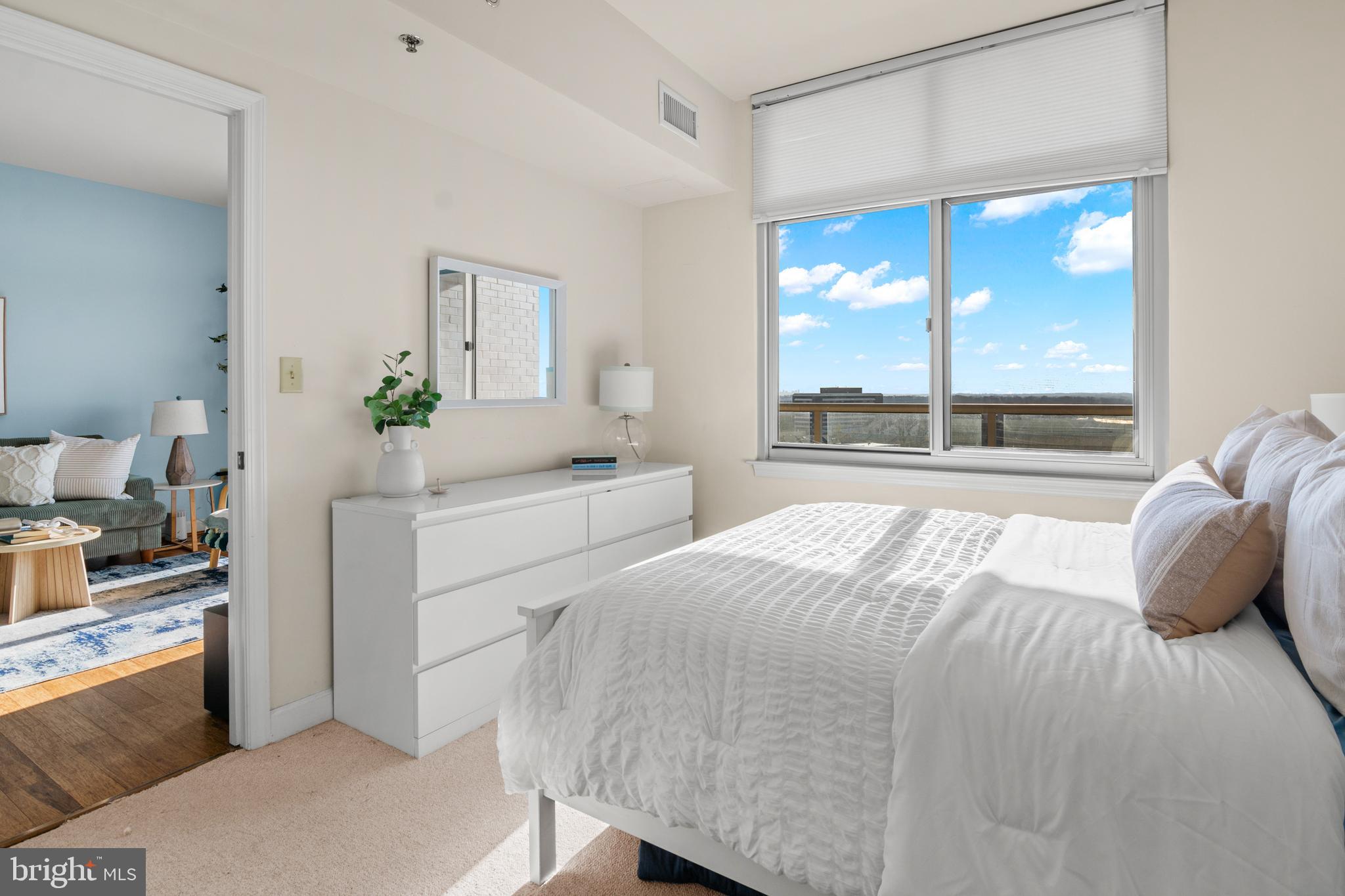 MIDTOWN BETHESDA NORTH - Residential