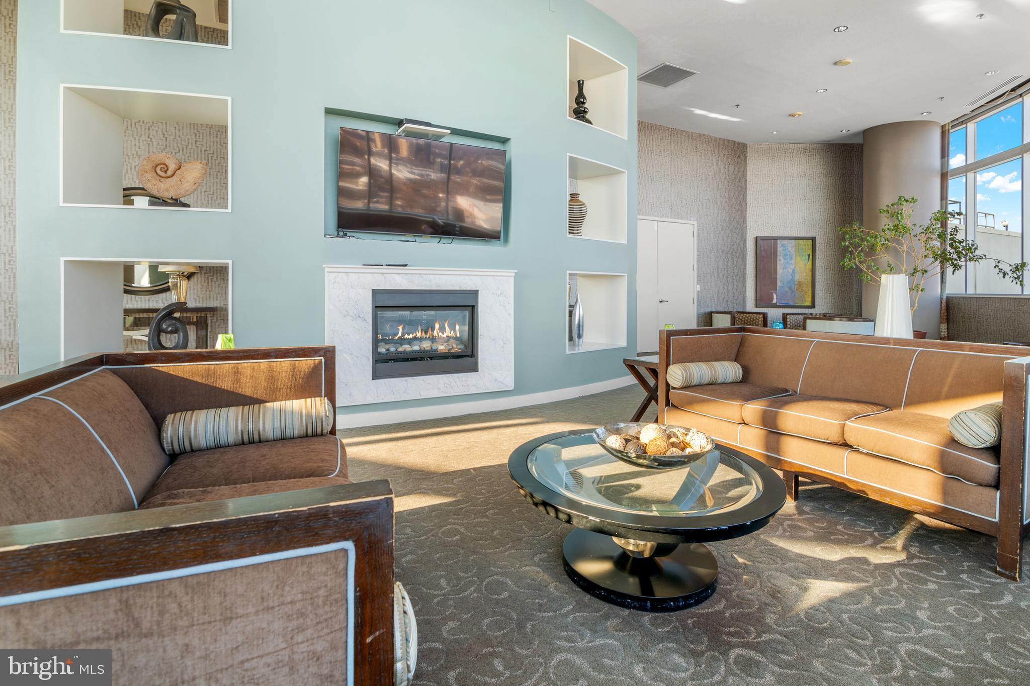 MIDTOWN BETHESDA NORTH - Residential