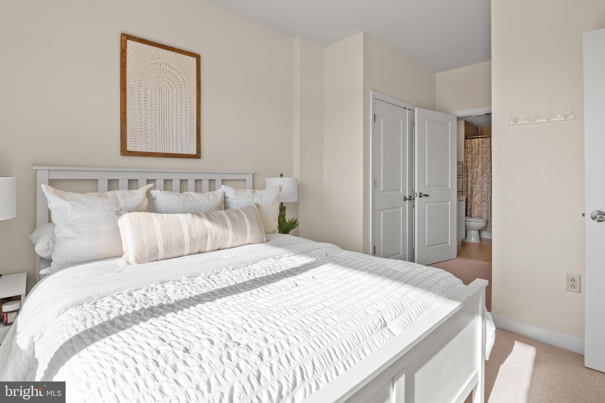 MIDTOWN BETHESDA NORTH - Residential