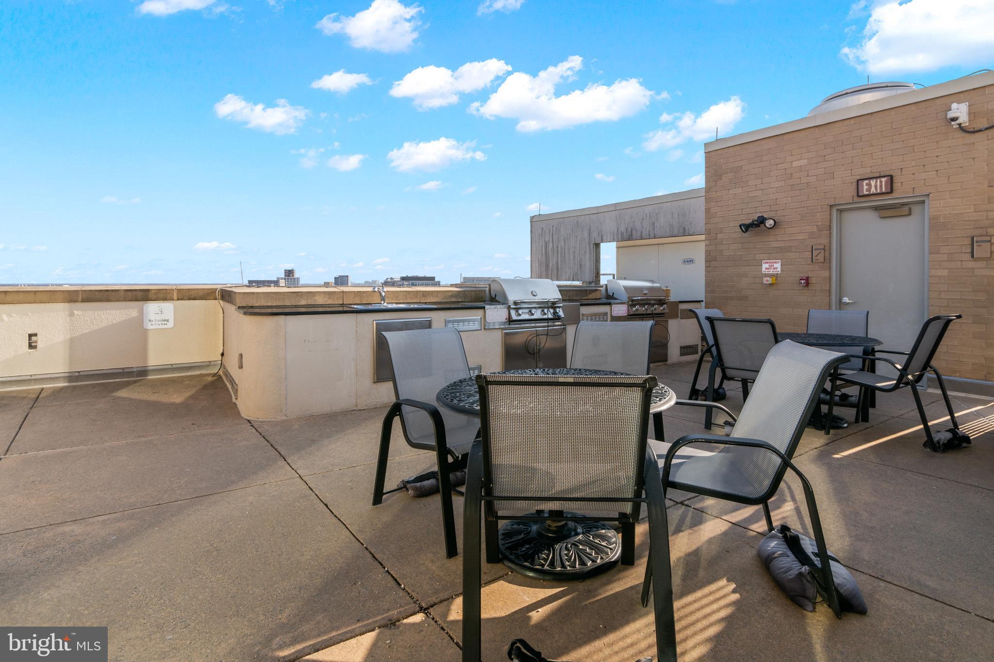 MIDTOWN BETHESDA NORTH - Residential