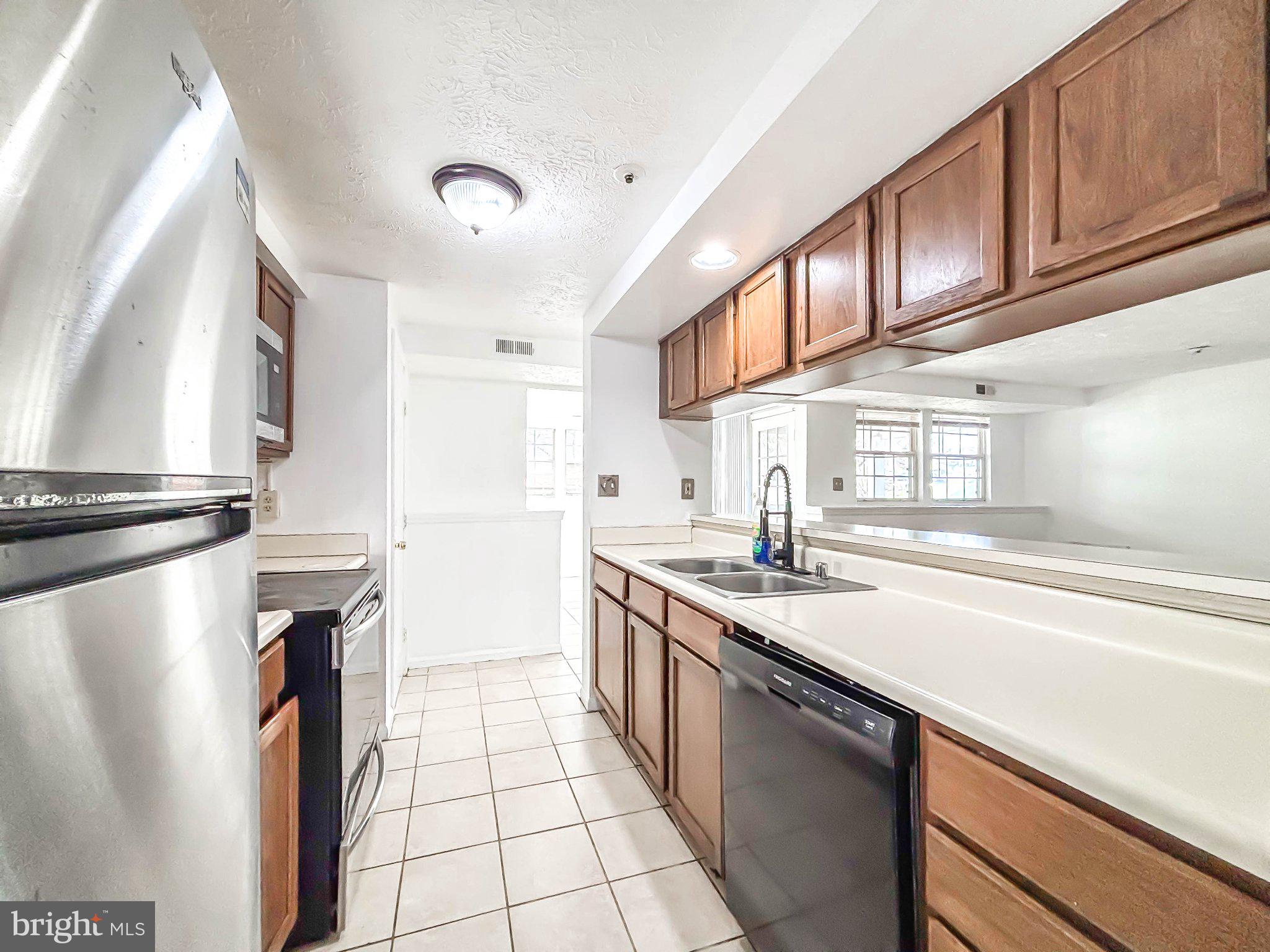 1301 CLOVER VALLEY WAY C