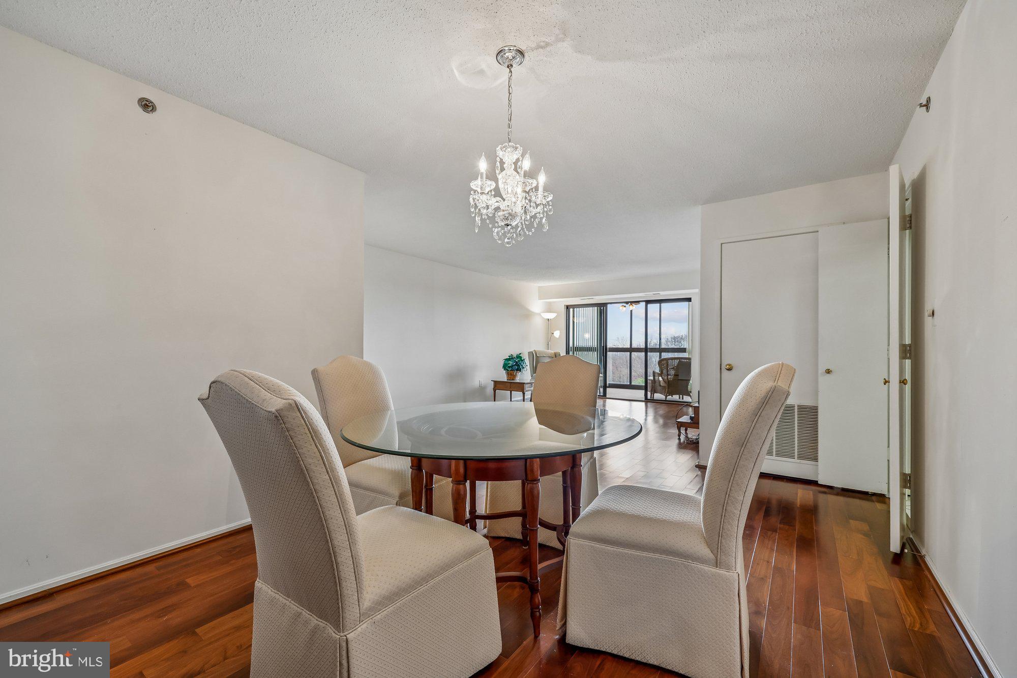 FAIRWAYS SOUTH - Residential