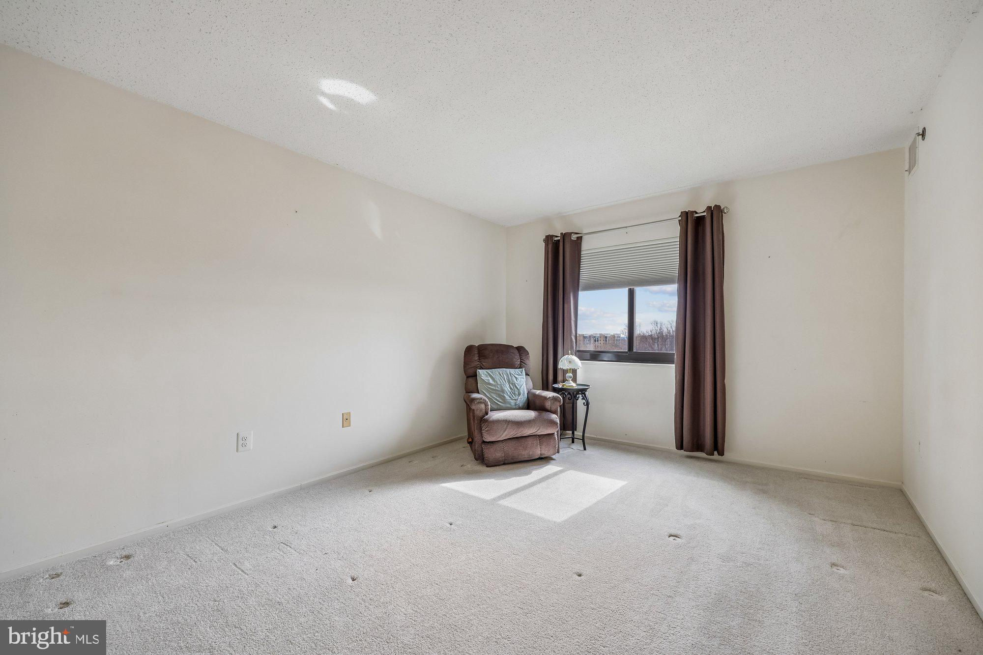 FAIRWAYS SOUTH - Residential