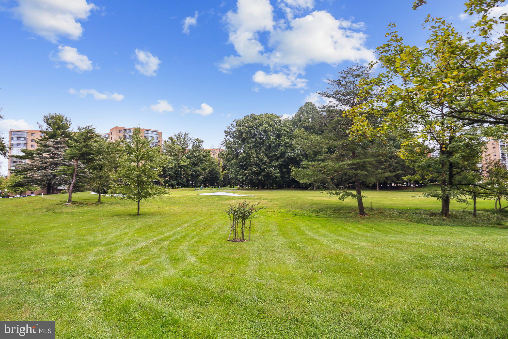 FAIRWAYS SOUTH - Residential