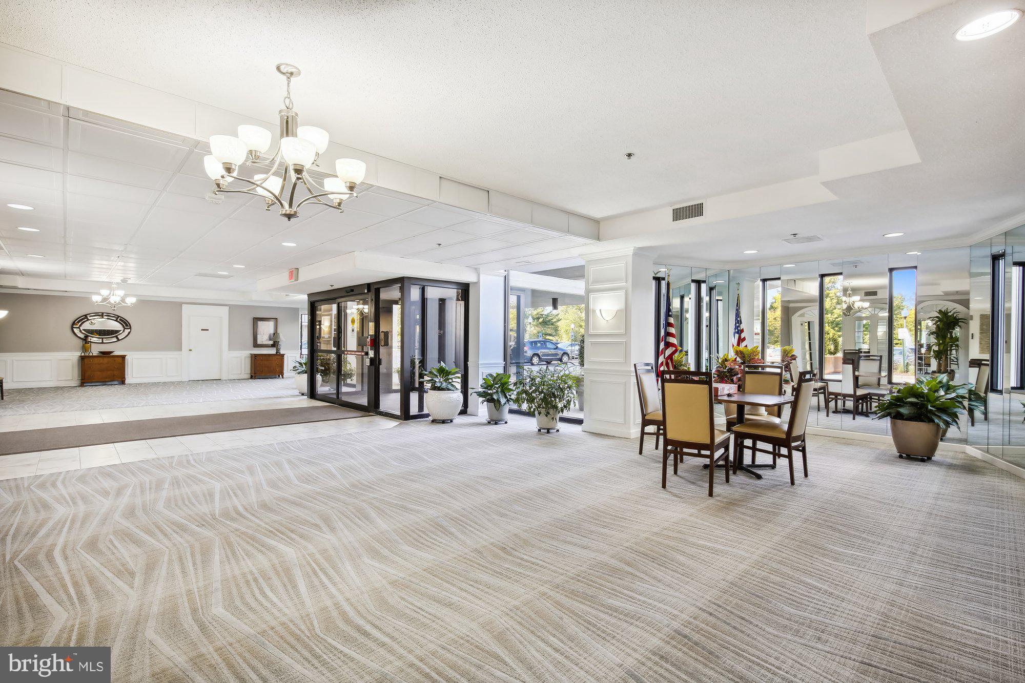 FAIRWAYS SOUTH - Residential