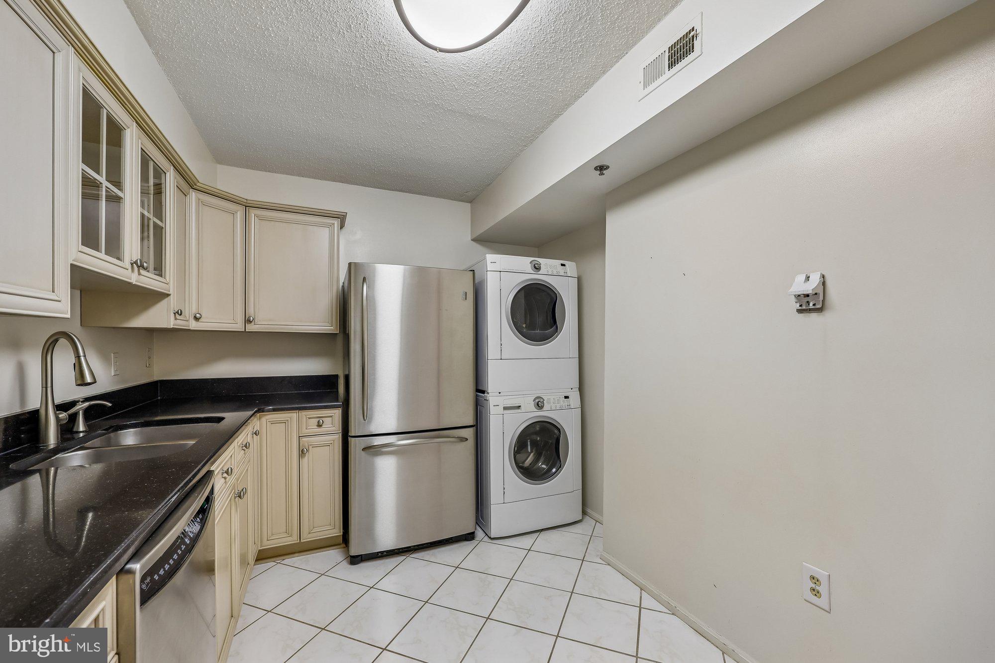 3330 N LEISURE WORLD BOULEVARD 5-807