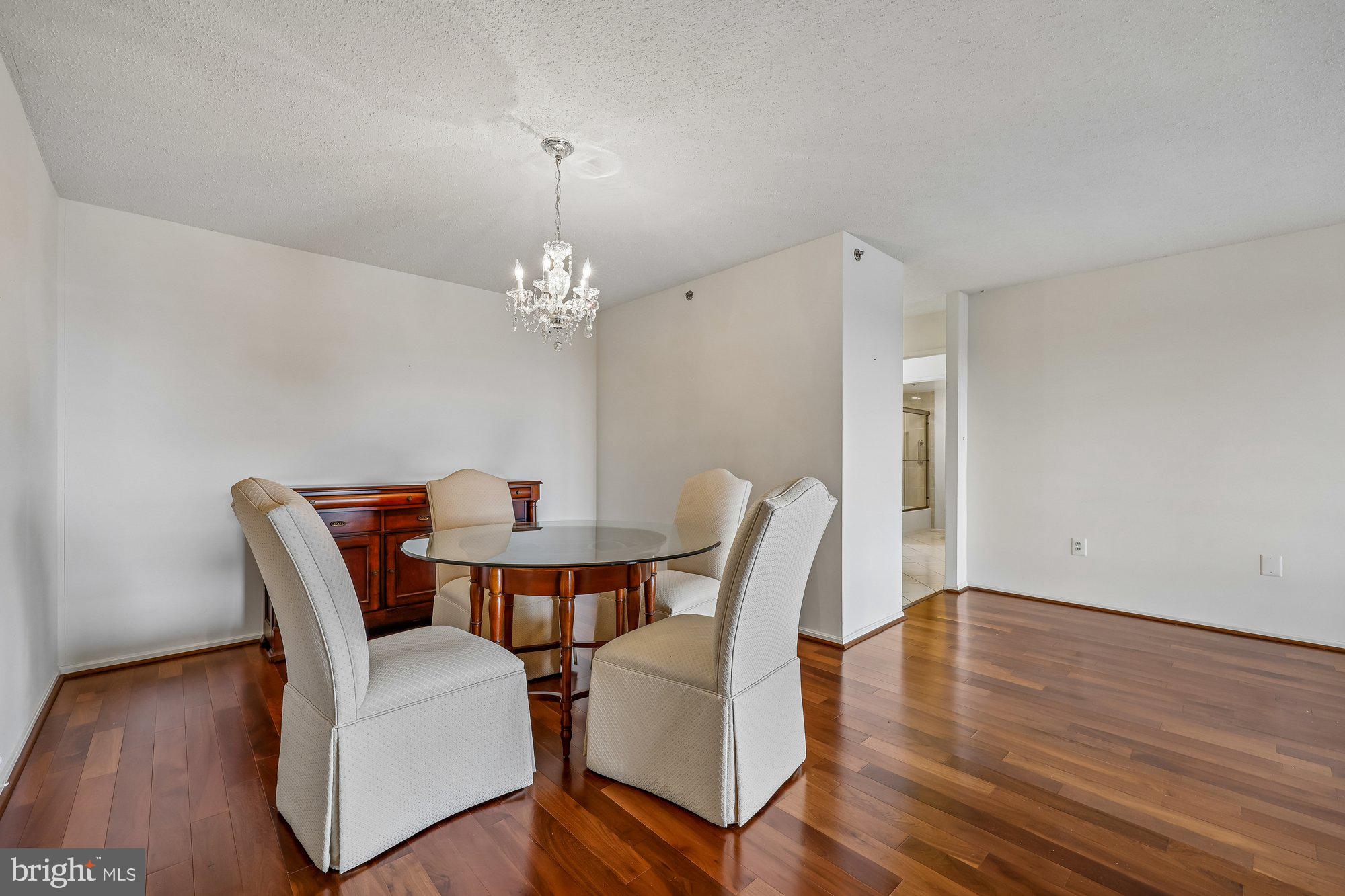 FAIRWAYS SOUTH - Residential