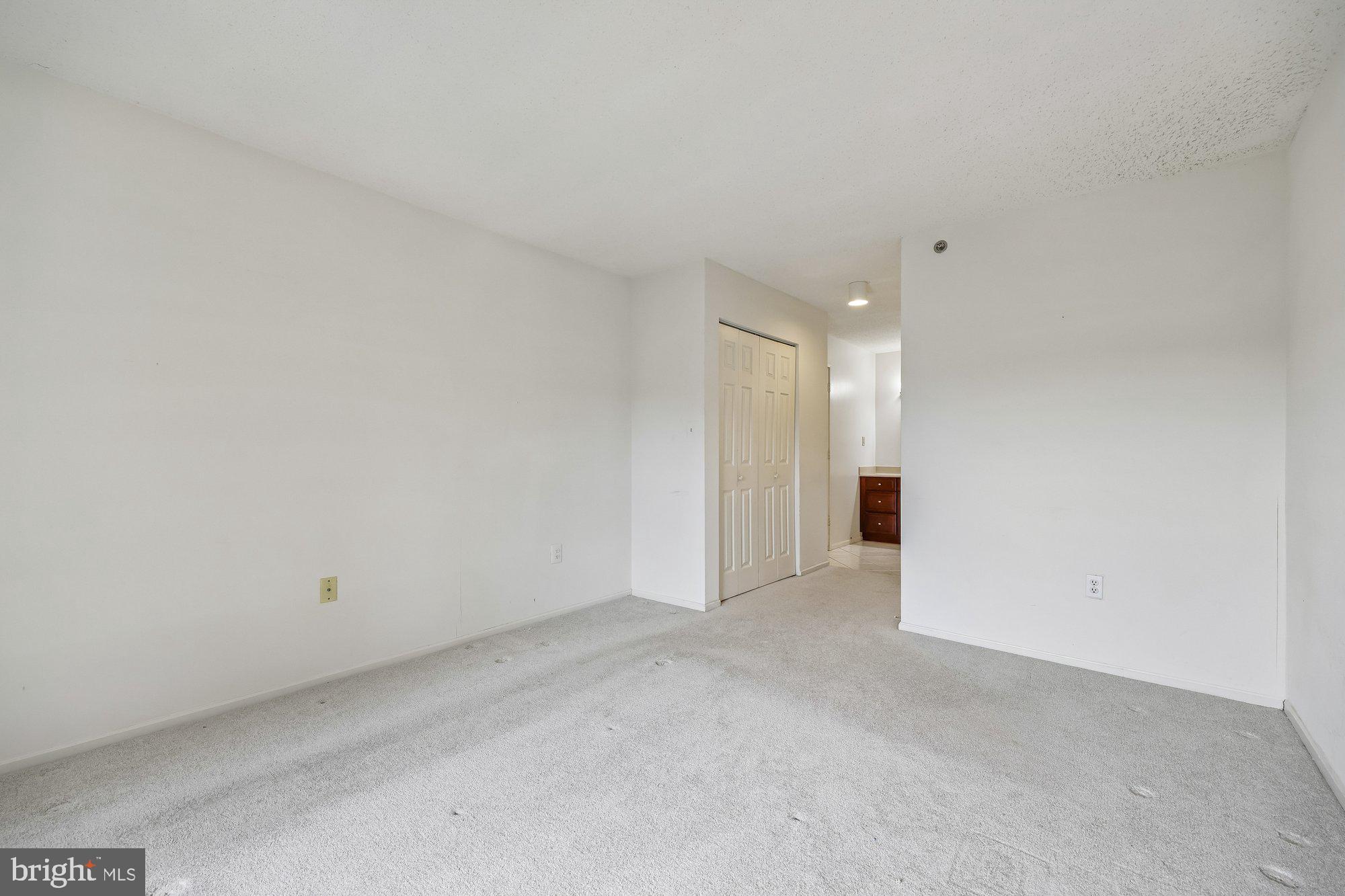 FAIRWAYS SOUTH - Residential