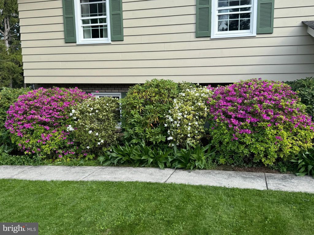 Photo of 16 Elm Street, HOLLIDAYSBURG, PA 16648 (MLS # PABR2015970)