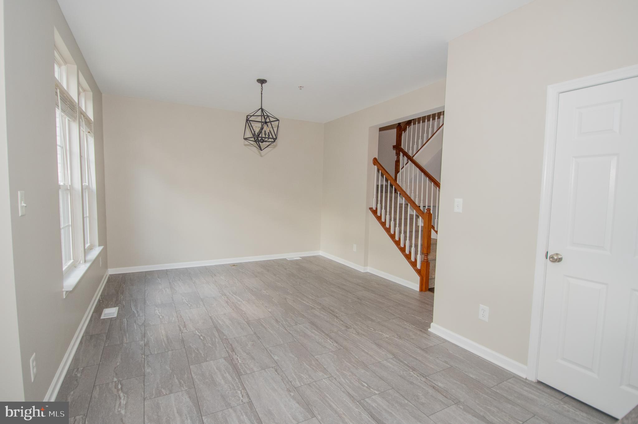 406 STREAM VALLEY COURT