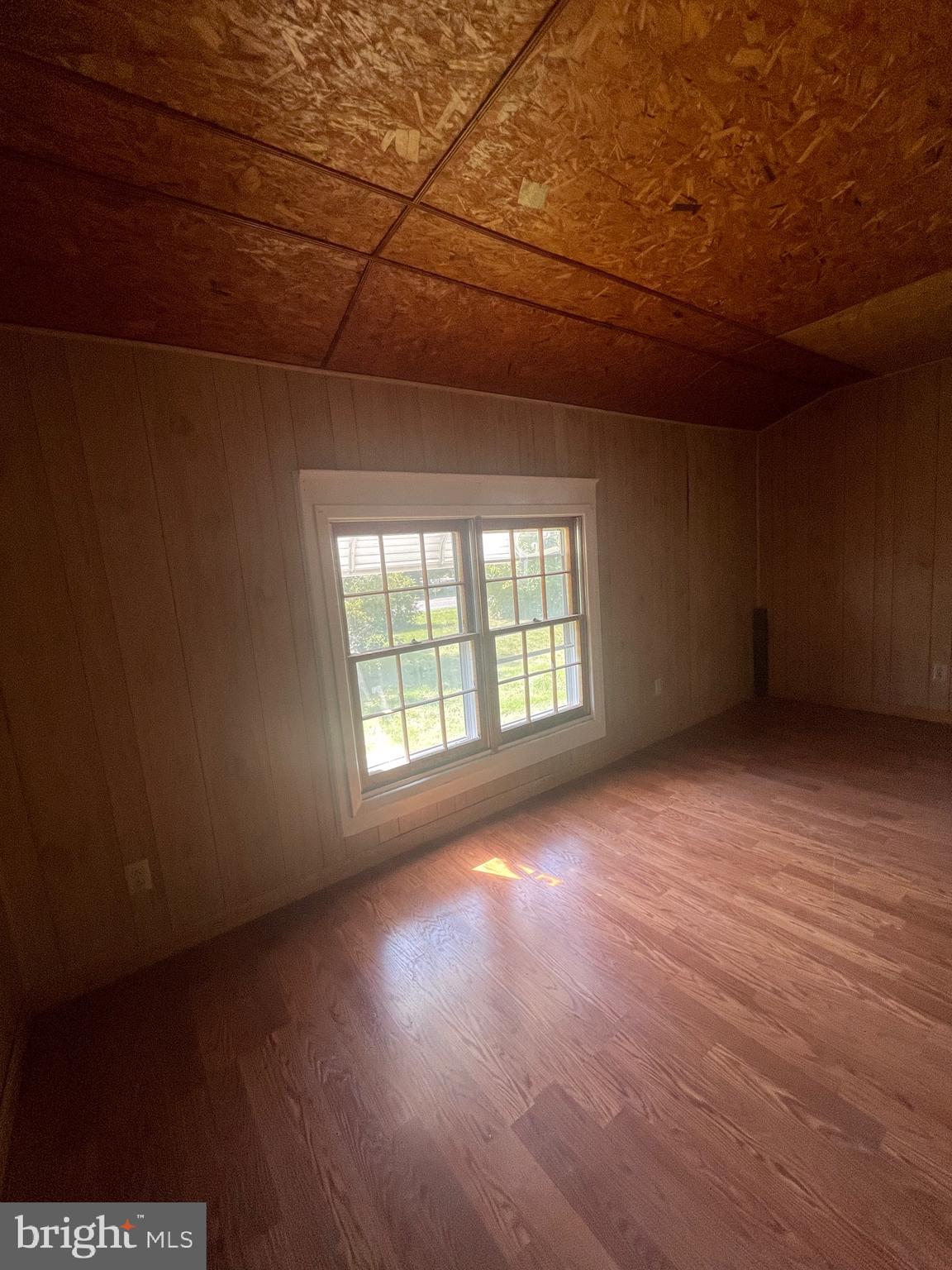 SENSENY ROAD - Residential Lease