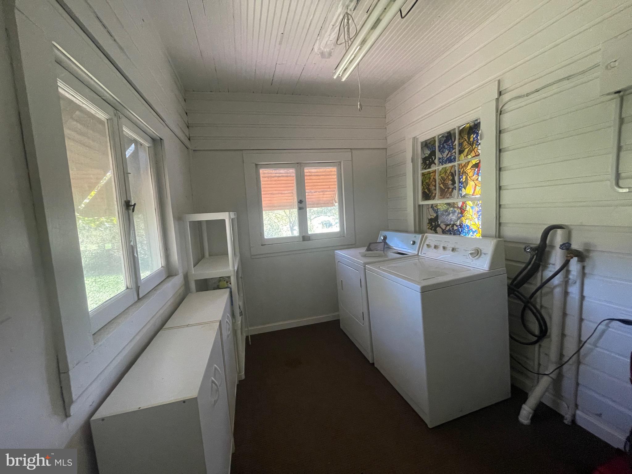 SENSENY ROAD - Residential Lease