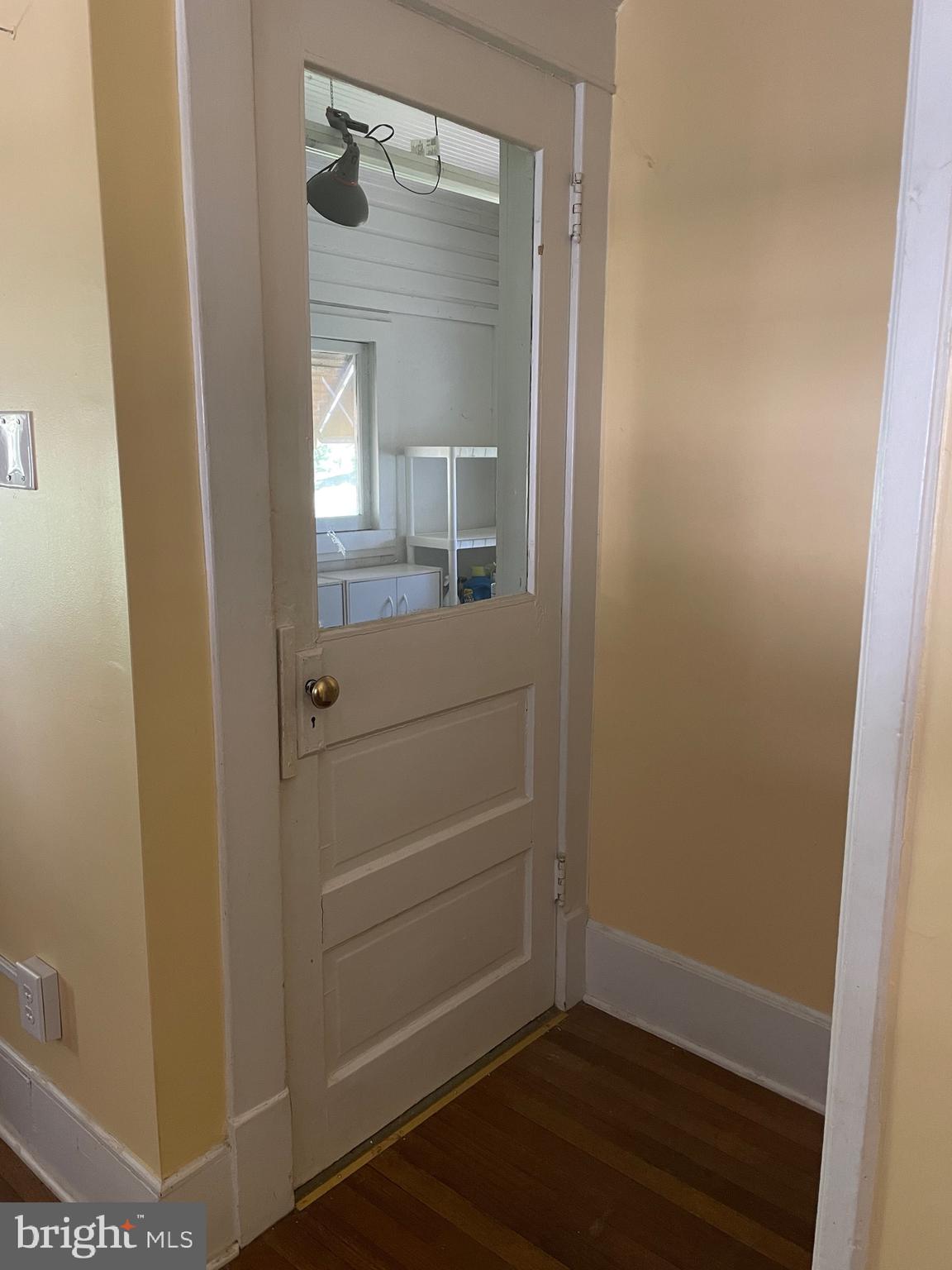SENSENY ROAD - Residential Lease