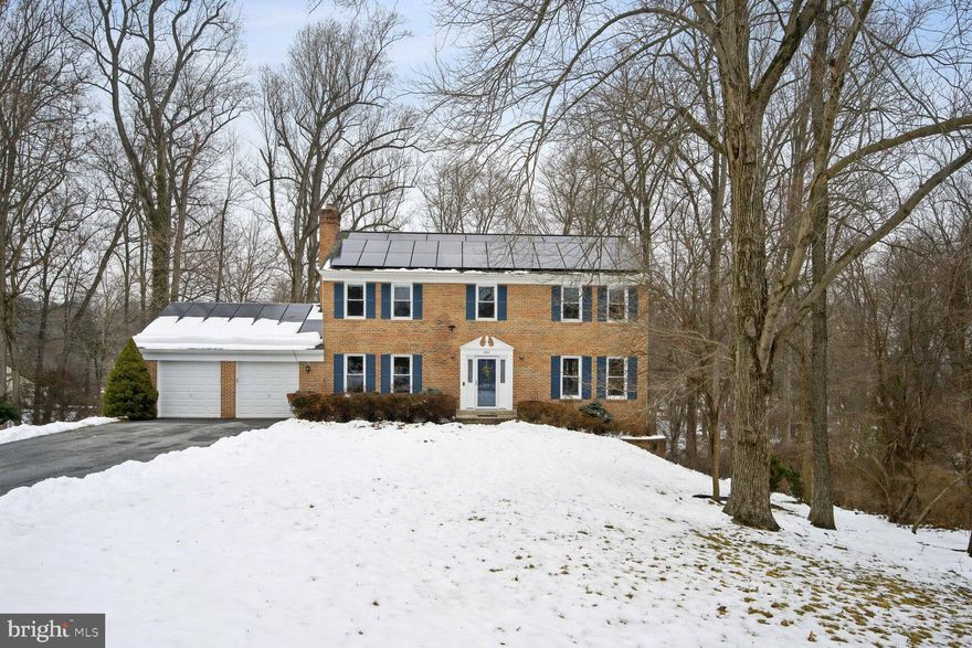 Welcome to this sun-filled, beautifully renovated home on a great 3/4 acre lot backing to woods and privacy.  A long driveway and expansive front yard invites you to this classic center hall colonial.  Extensive upgrades throughout this 6 bedroom, 3 1/2 bath home.  Nicely renovated large kitchen.  Breakfast area with double sliding doors opening onto outdoor deck overlooking backyard.  Upper level boasts 4 bedrooms and 2 renovated bright bathrooms with skylights.  Lower level has 2 additional bedrooms, 1 full bath, wardrobe  bonus room, spacious entertainment area with bar, and walk-out to backyard.  This fabulous home is big and move-in ready.  Great location in the highly sought after neighborhood of Longmead.   
Cinch Home Warranty paid through December 2024.  Terminix paid through May 2024.
A must See!