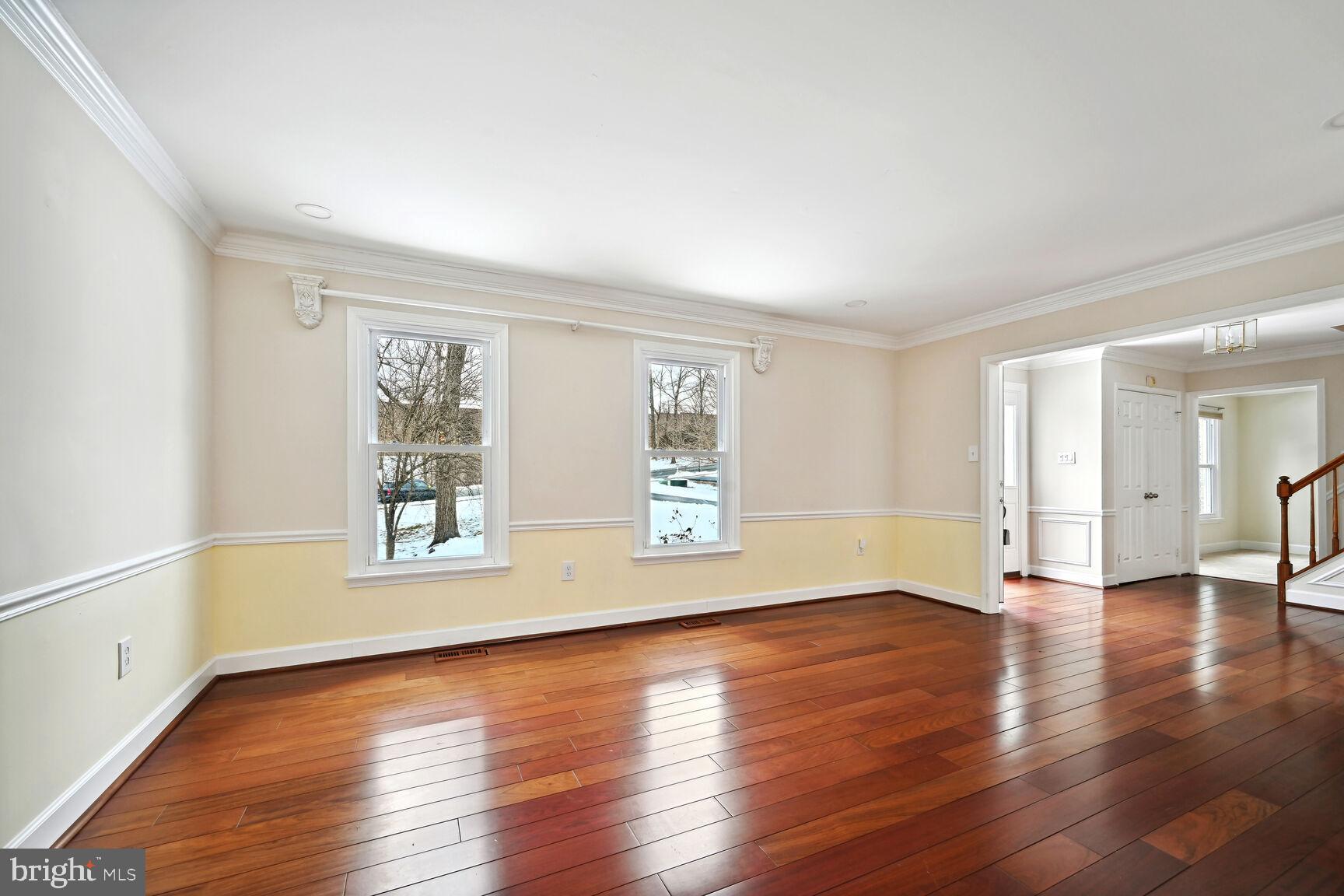 LONGMEAD - Residential