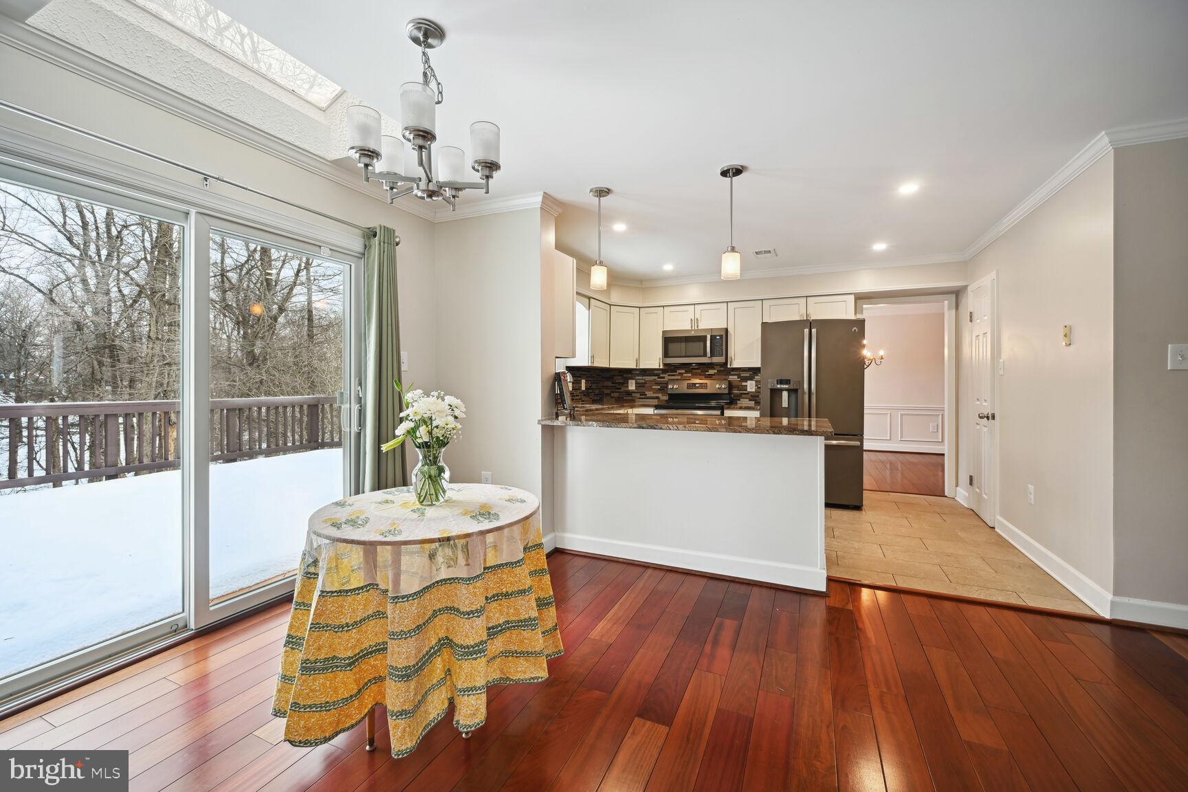 LONGMEAD - Residential