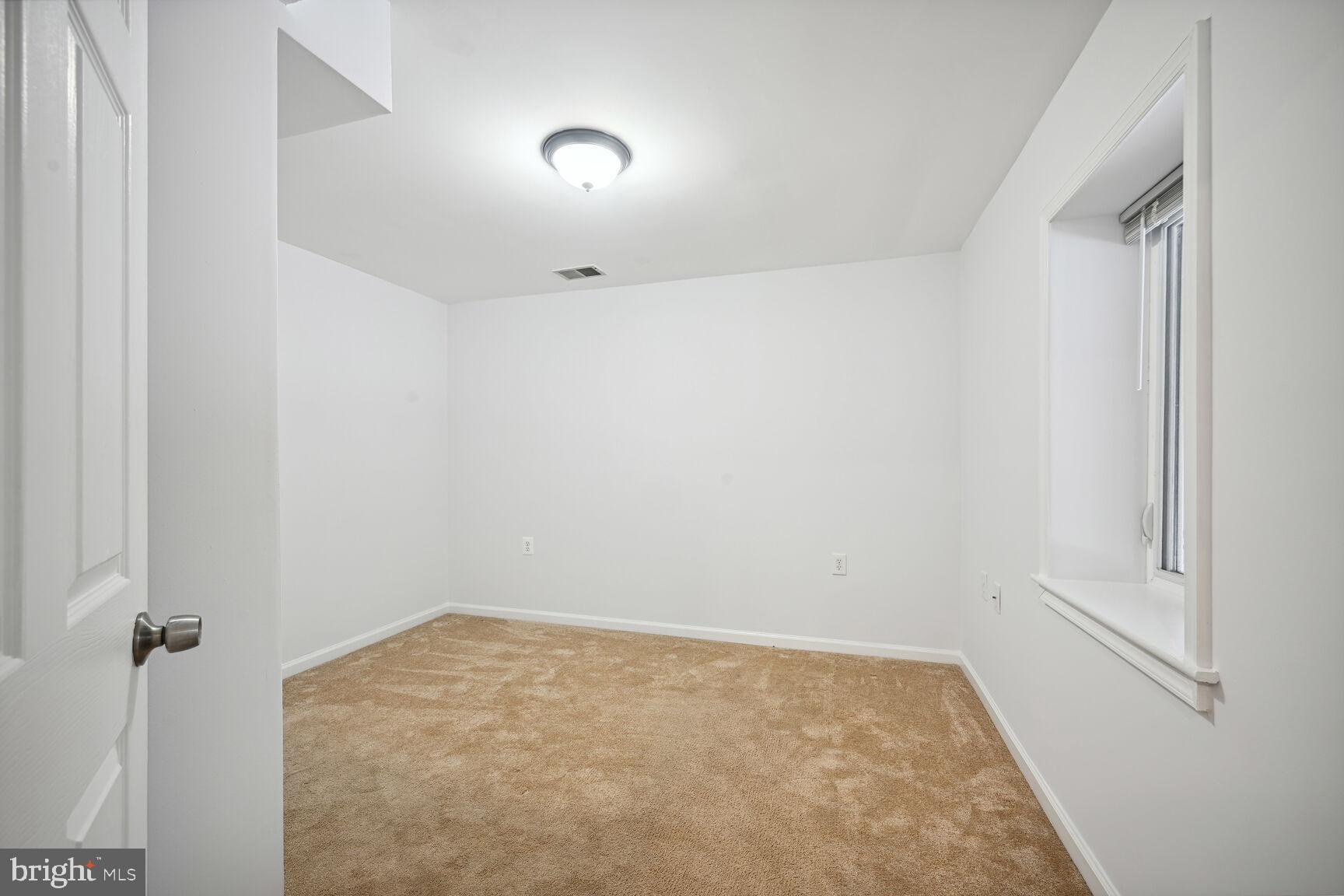 LONGMEAD - Residential