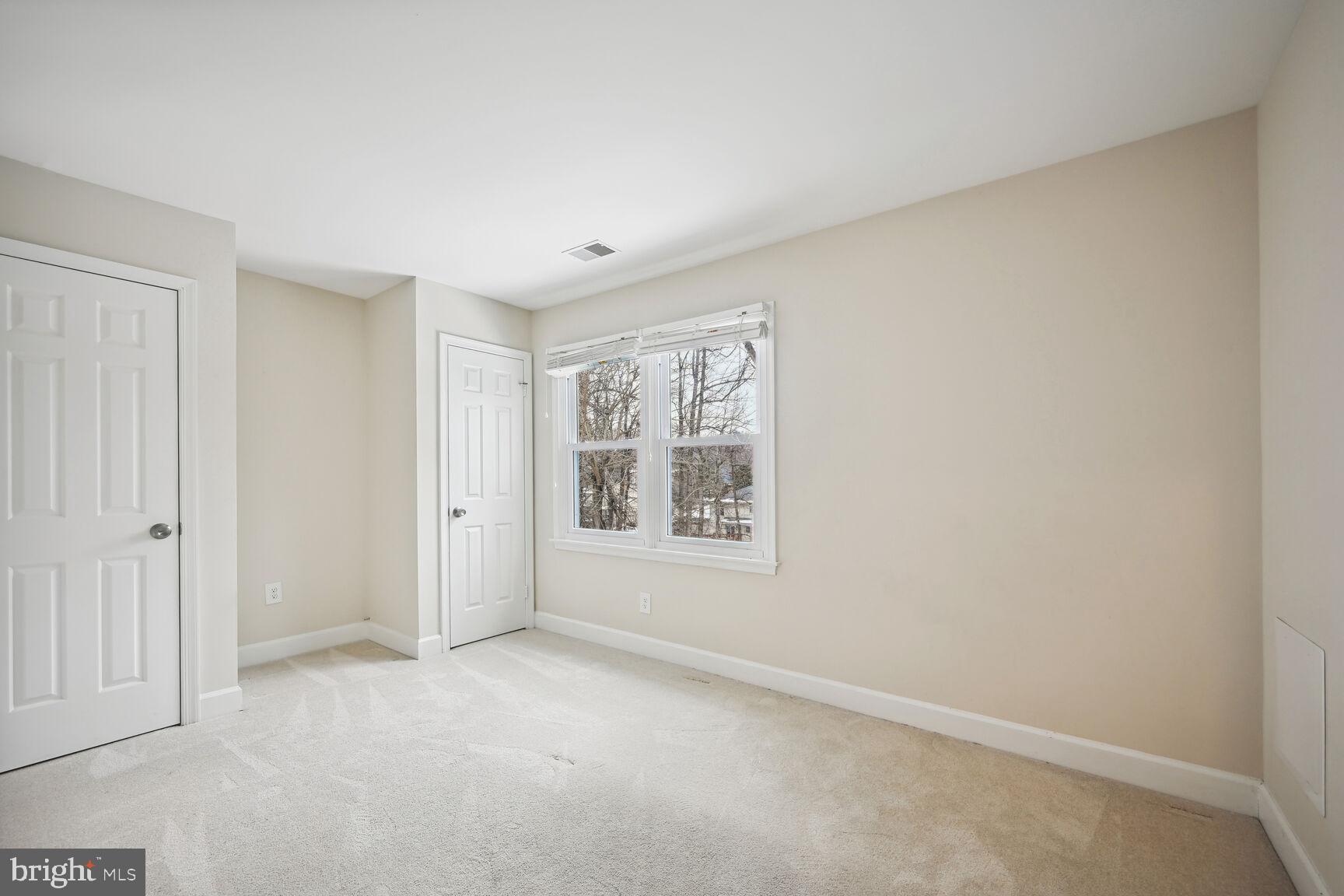 LONGMEAD - Residential