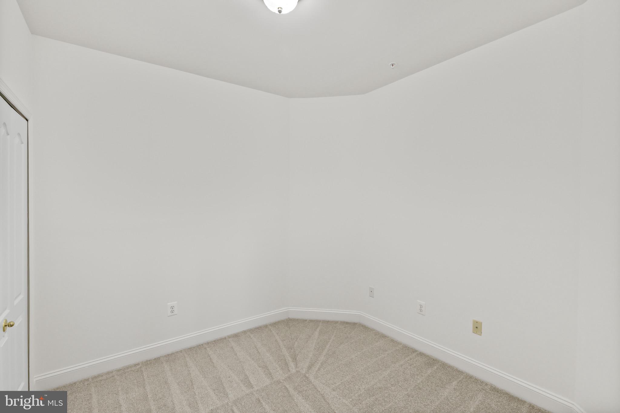 WAVERLY WOODS - Residential