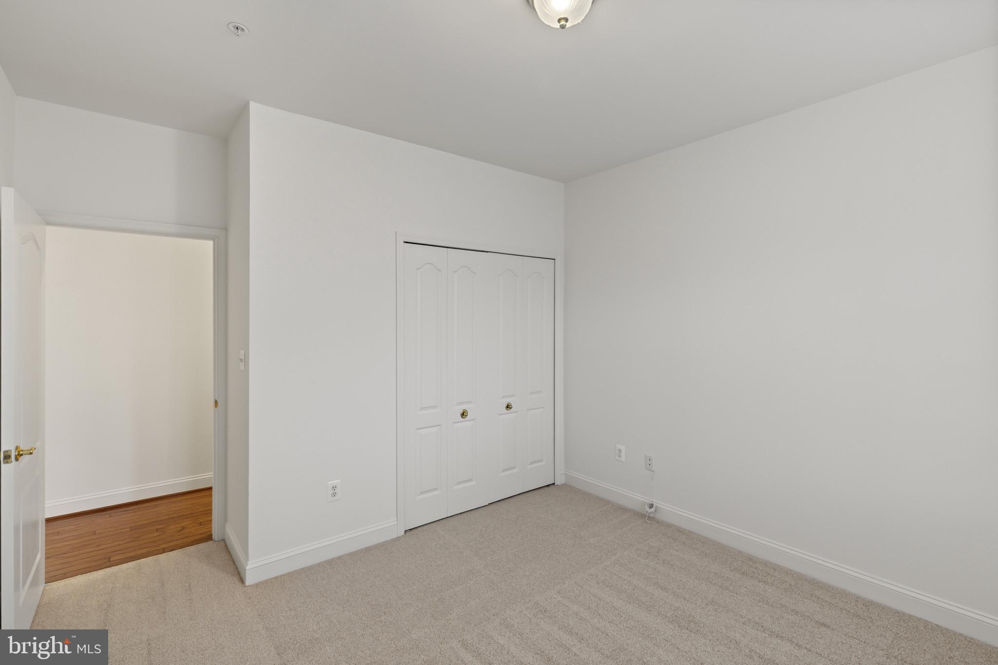 WAVERLY WOODS - Residential